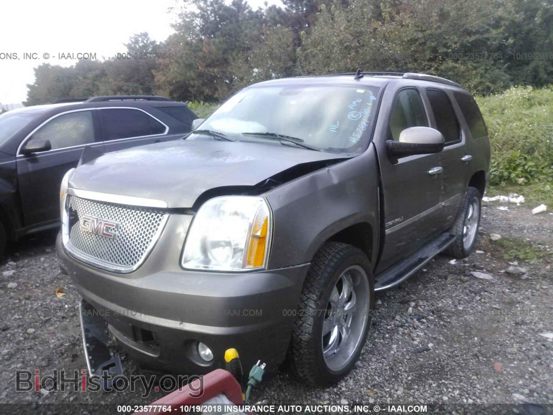 2011 GMC YUKON - VIN: 1GKS2EEFXBR364281 - Фото 2