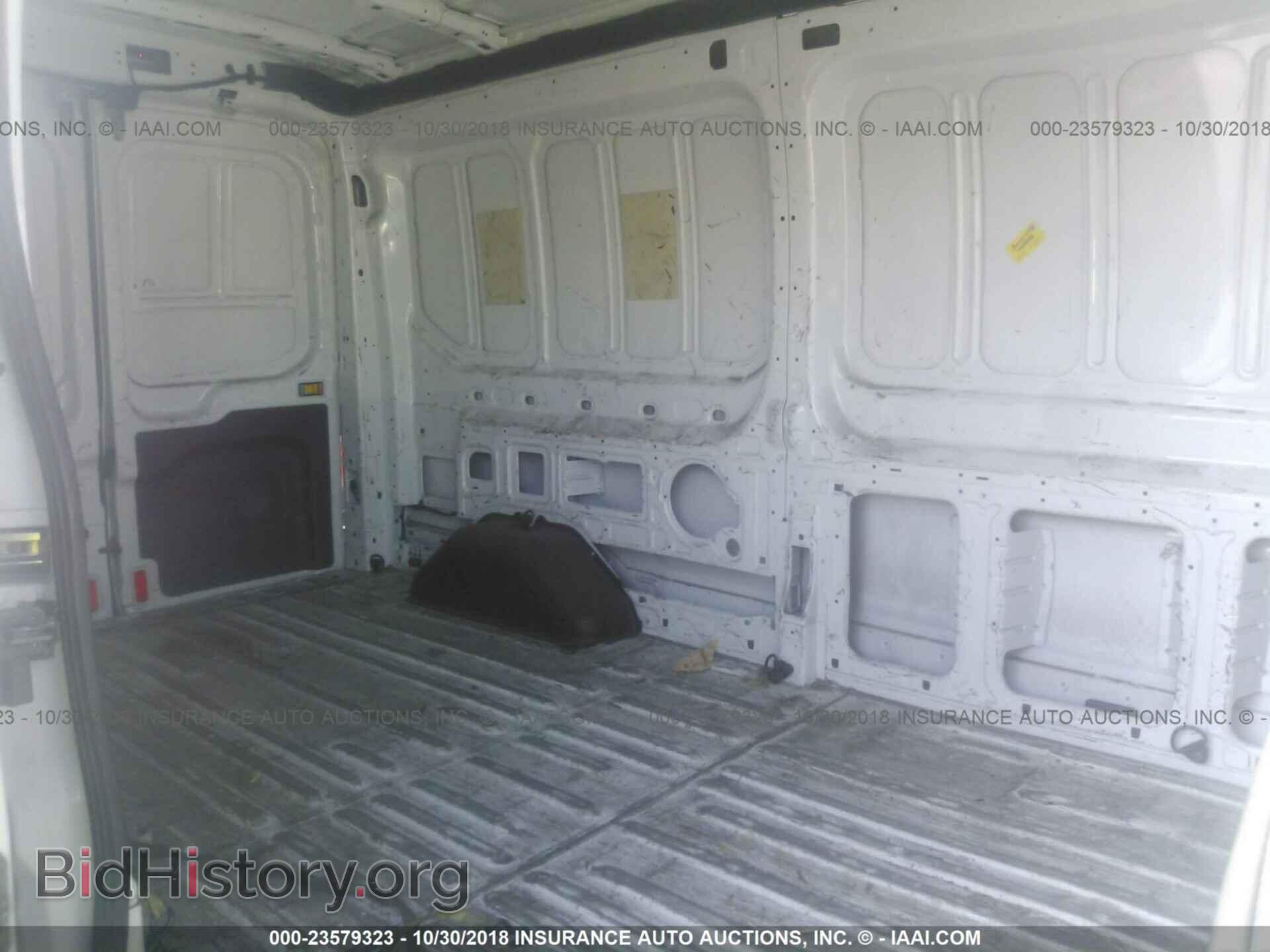 2015 Ford Transit - VIN: 1FTYR2CM9FKA90913 - Фото 8