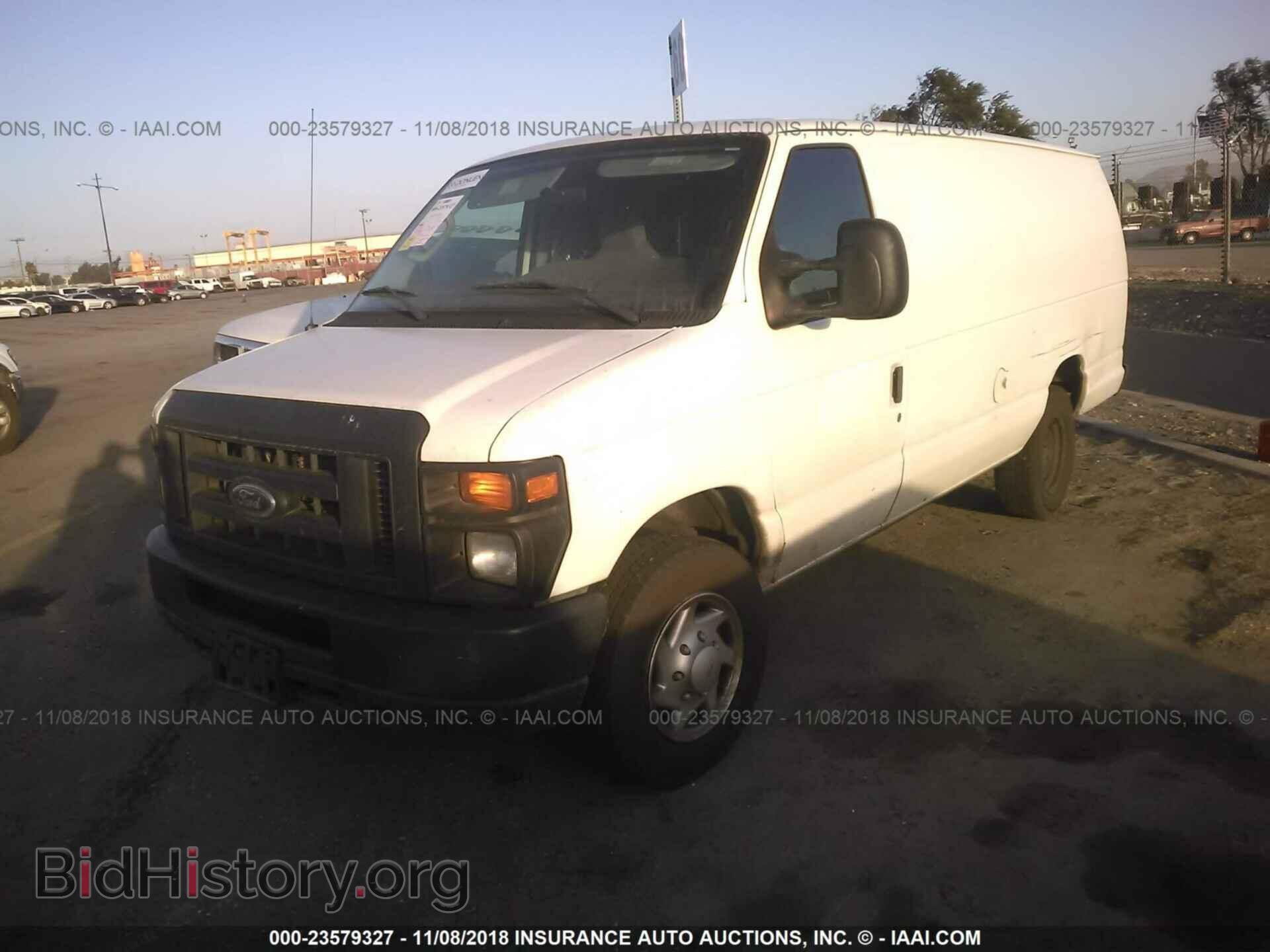 2012 Ford Econoline - VIN: 1FTSS3ELXCDA57052 - Фото 2
