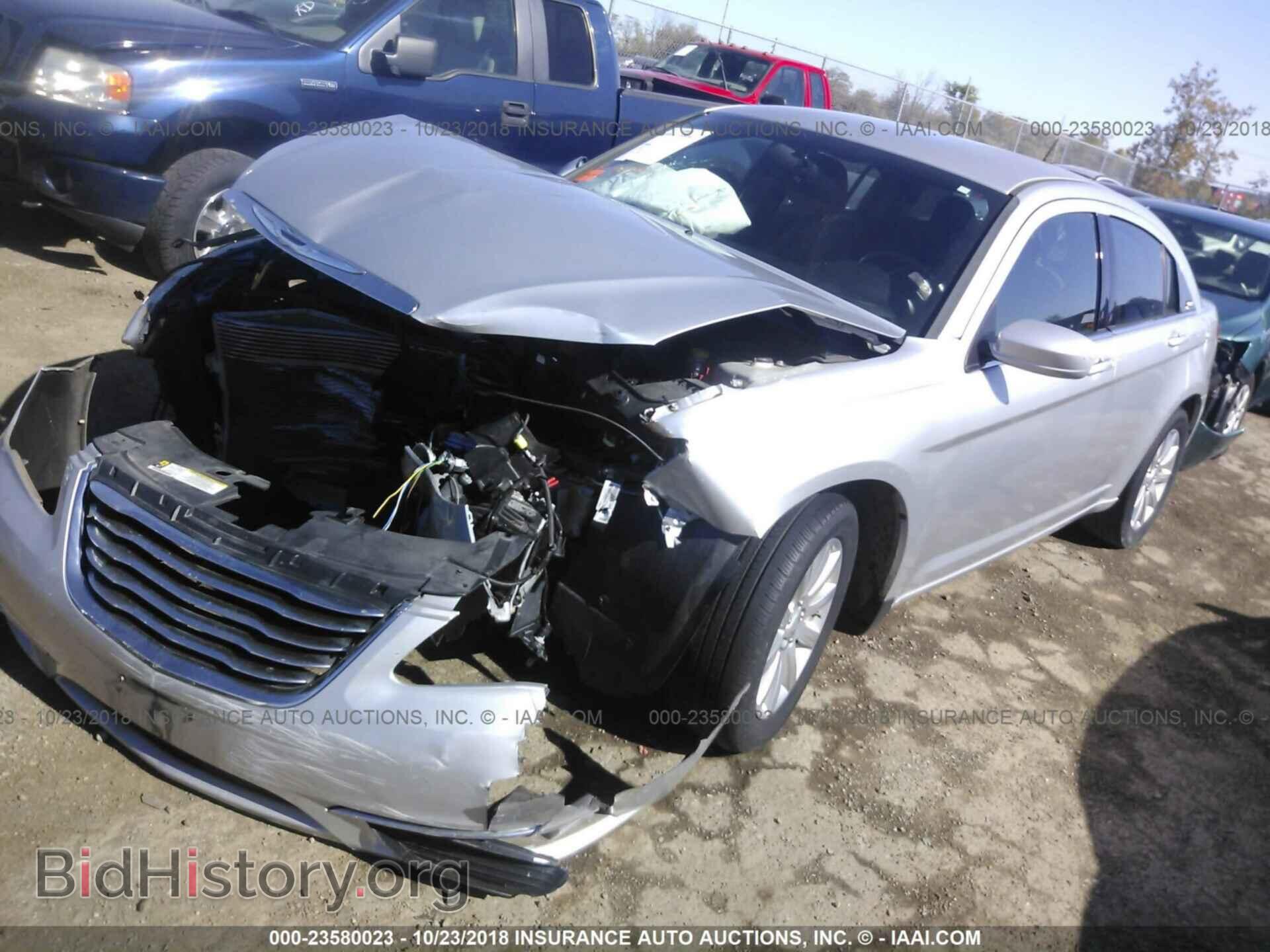 2012 Chrysler 200 - VIN: 1C3CCBBB9CN283802 - Фото 2