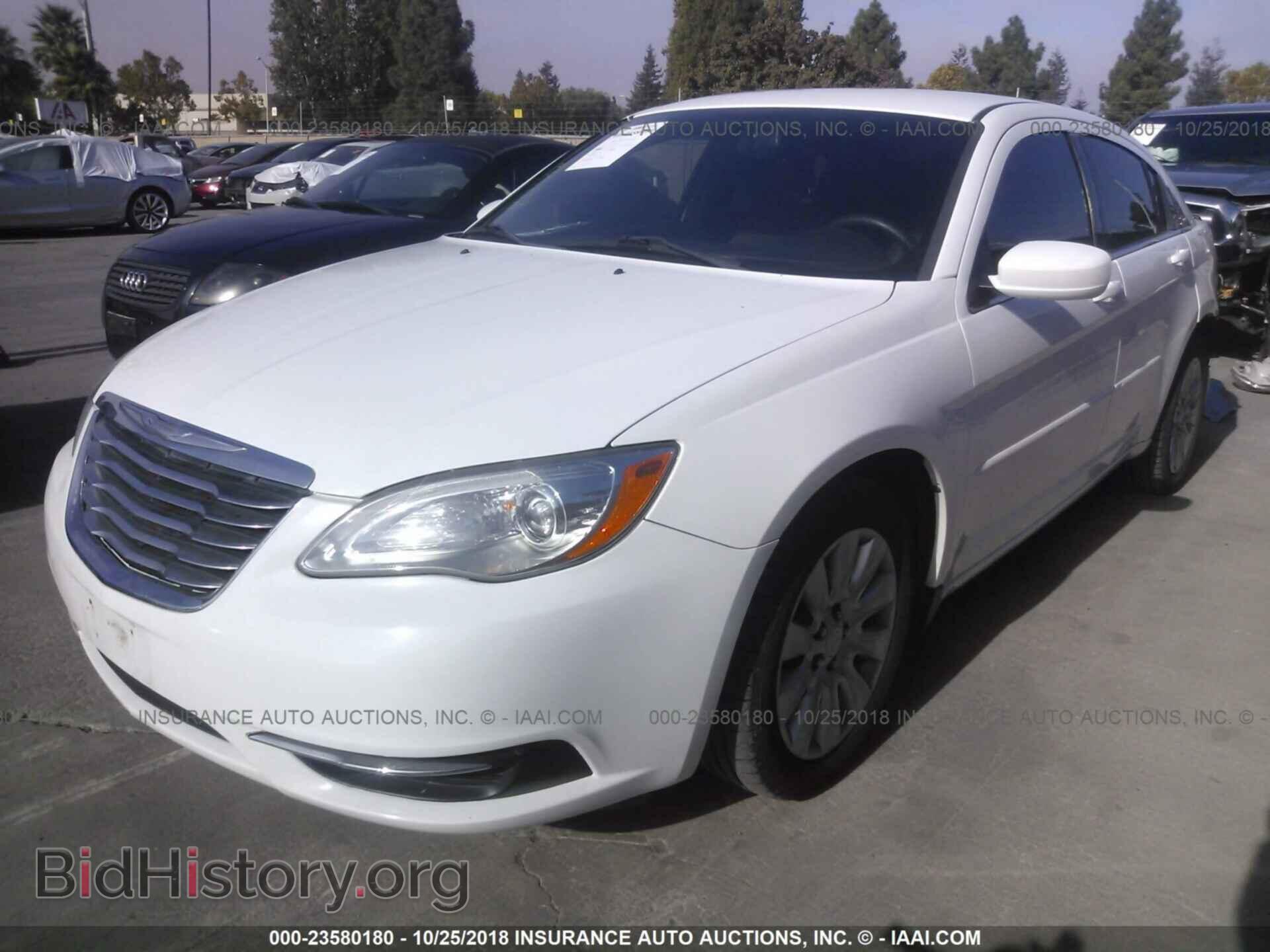 2012 Chrysler 200 - VIN: 1C3CCBAB9CN202282 - Photo 2