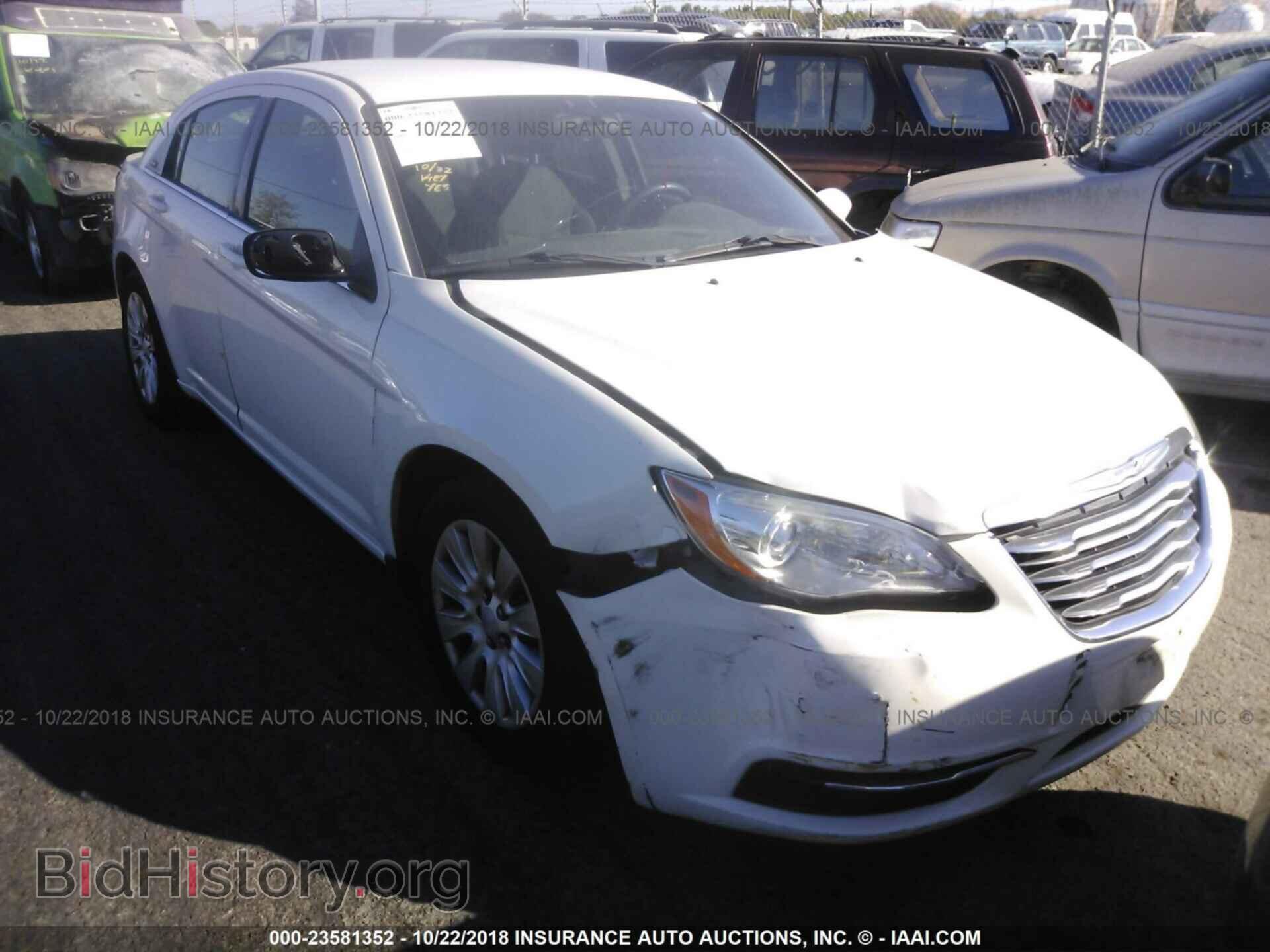 Photo 1C3BC4FBXBN521673 - Chrysler 200 2011