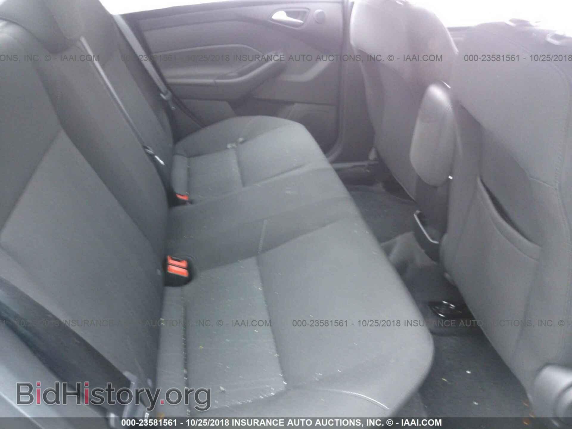 2018 Ford Focus - VIN: 1FADP3H21JL246615 - Фото 8