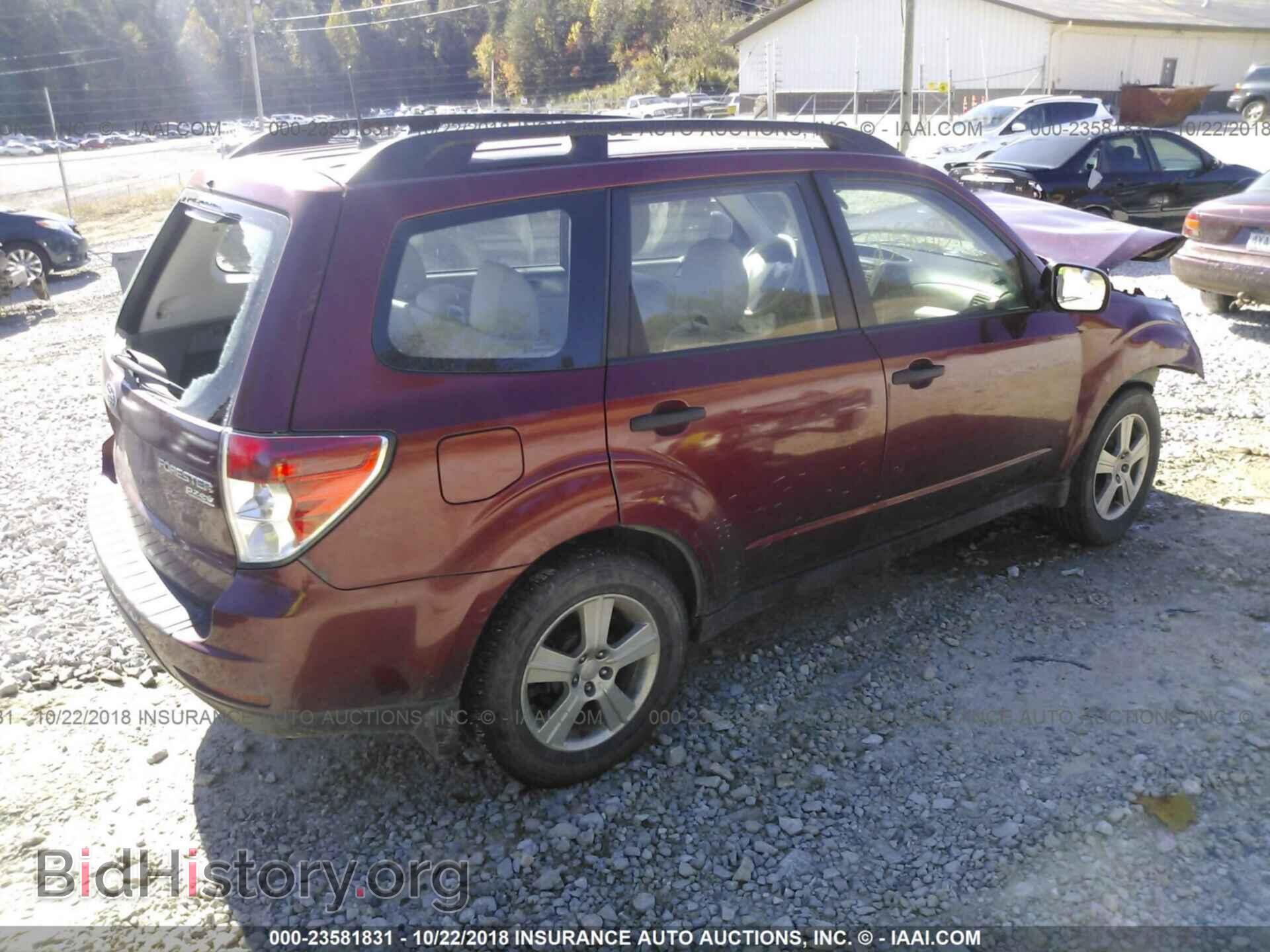 2011 Subaru Forester - VIN: JF2SHABC7BG772800 - Фото 4