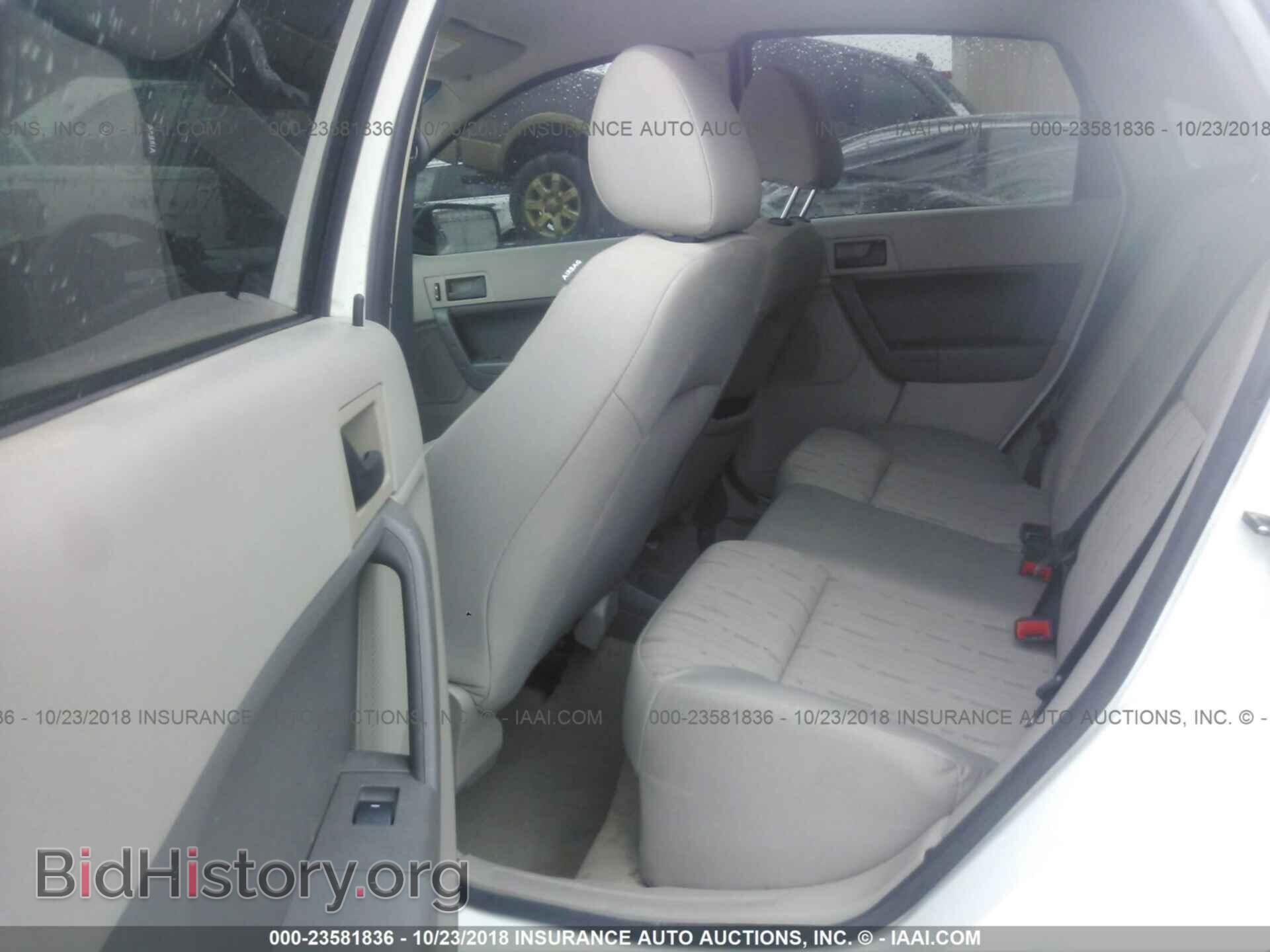 2011 Ford Focus - VIN: 1FAHP3FN3BW124532 - Фото 8