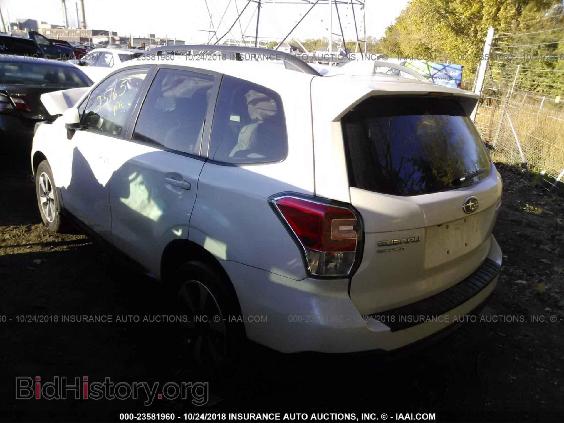 2018 Subaru Forester - VIN: JF2SJAEC1JH466085 - Фото 3