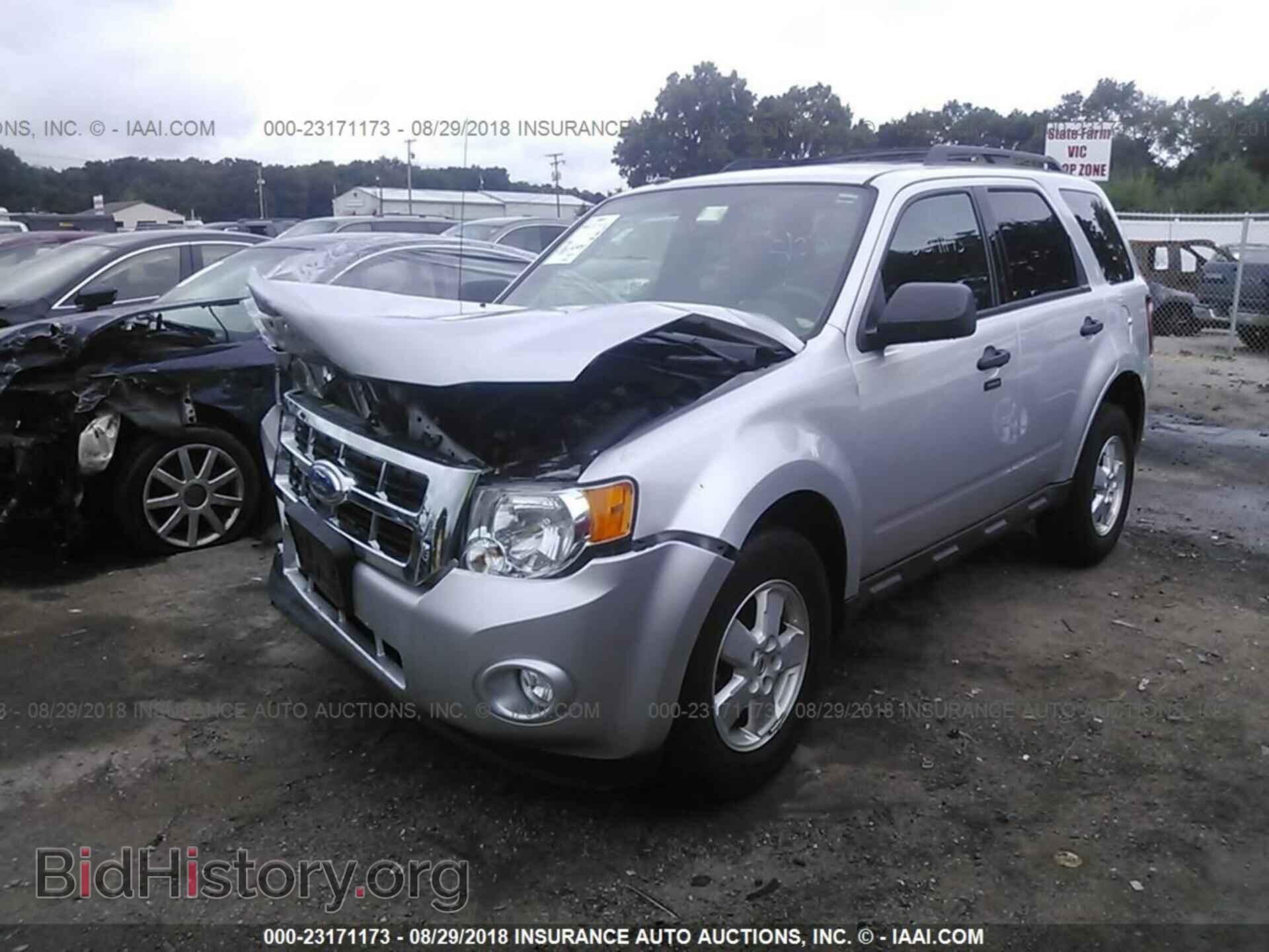 2012 FORD ESCAPE - VIN: 1FMCU0D78CKB63671 - Photo 2