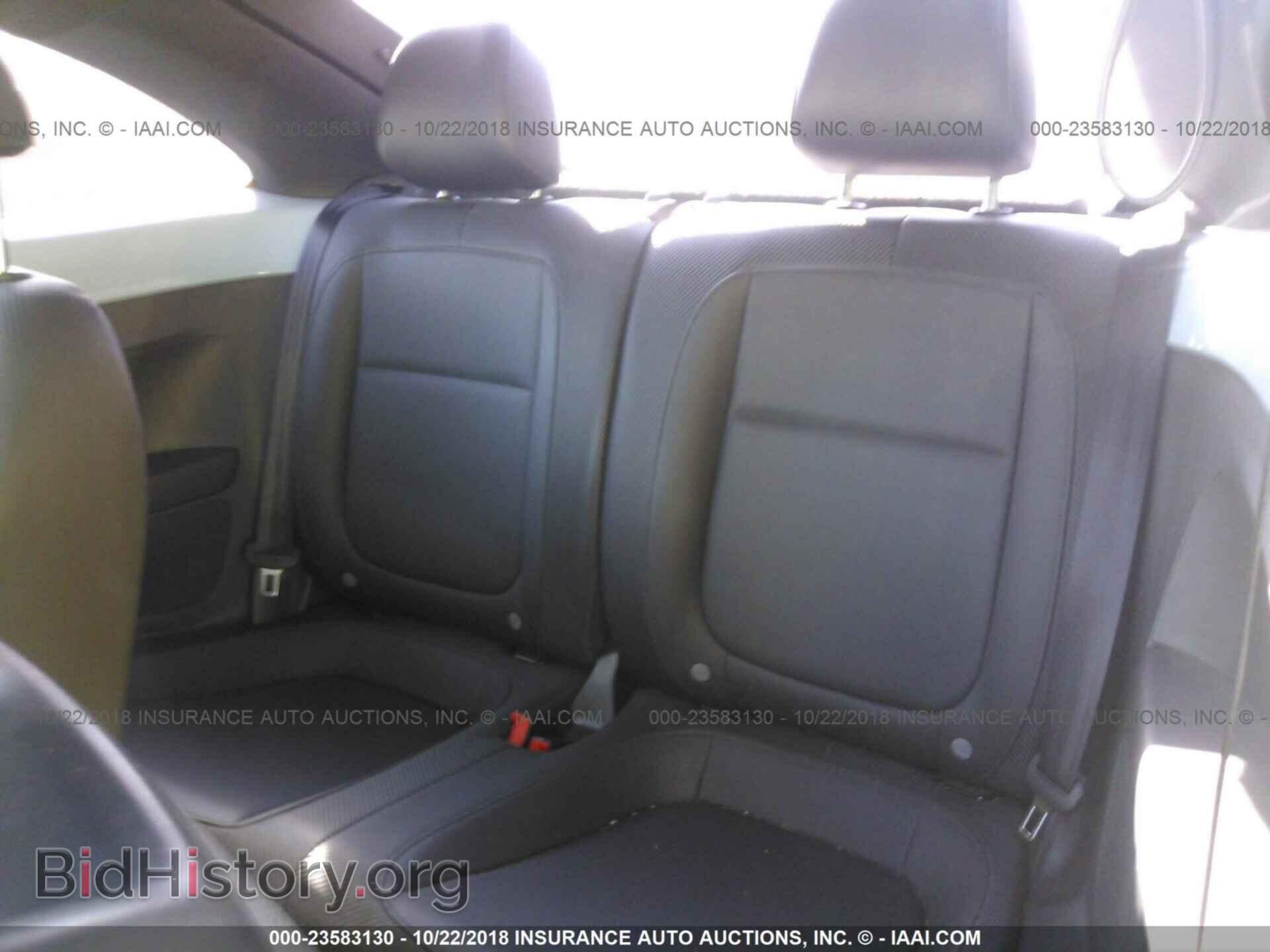 2014 Volkswagen Beetle - VIN: 3VWJP7AT2EM615541 - Фото 8