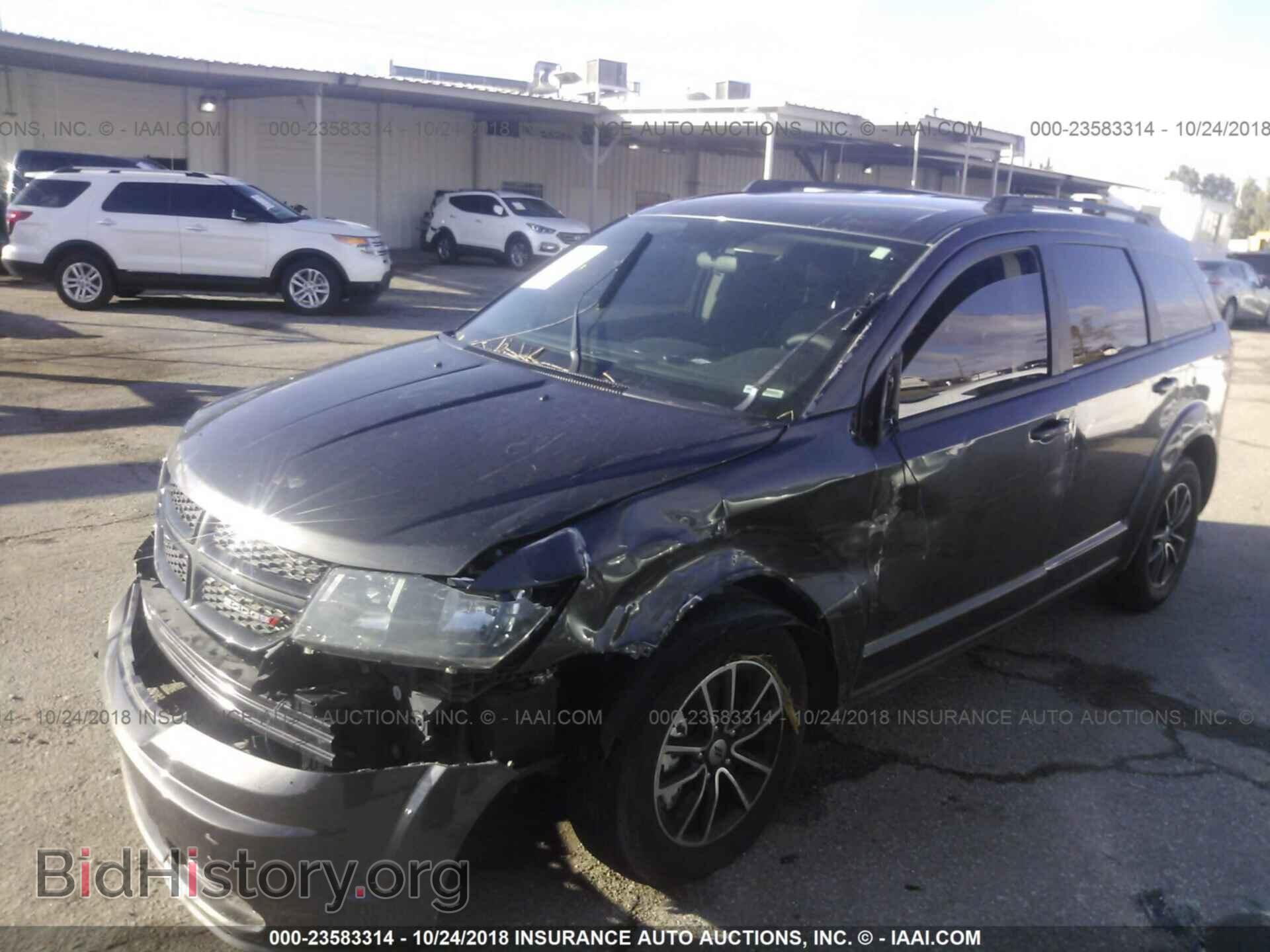 2018 Dodge Journey - VIN: 3C4PDCAB3JT152170 - Photo 2