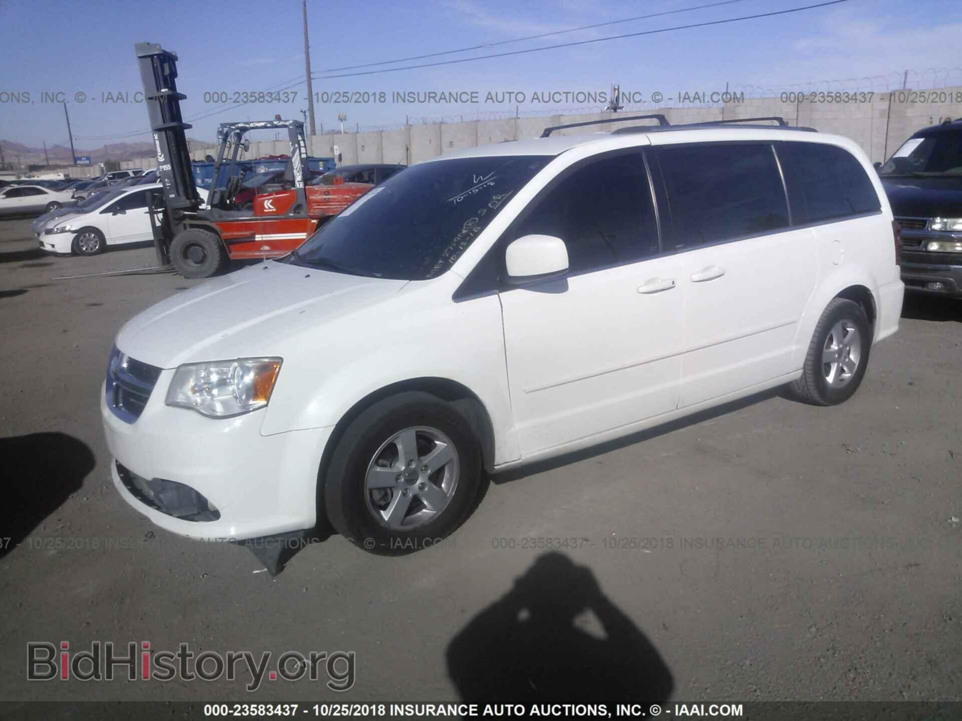 2011 Dodge Grand caravan - VIN: 2D4RN5DG0BR741029 - Фото 2