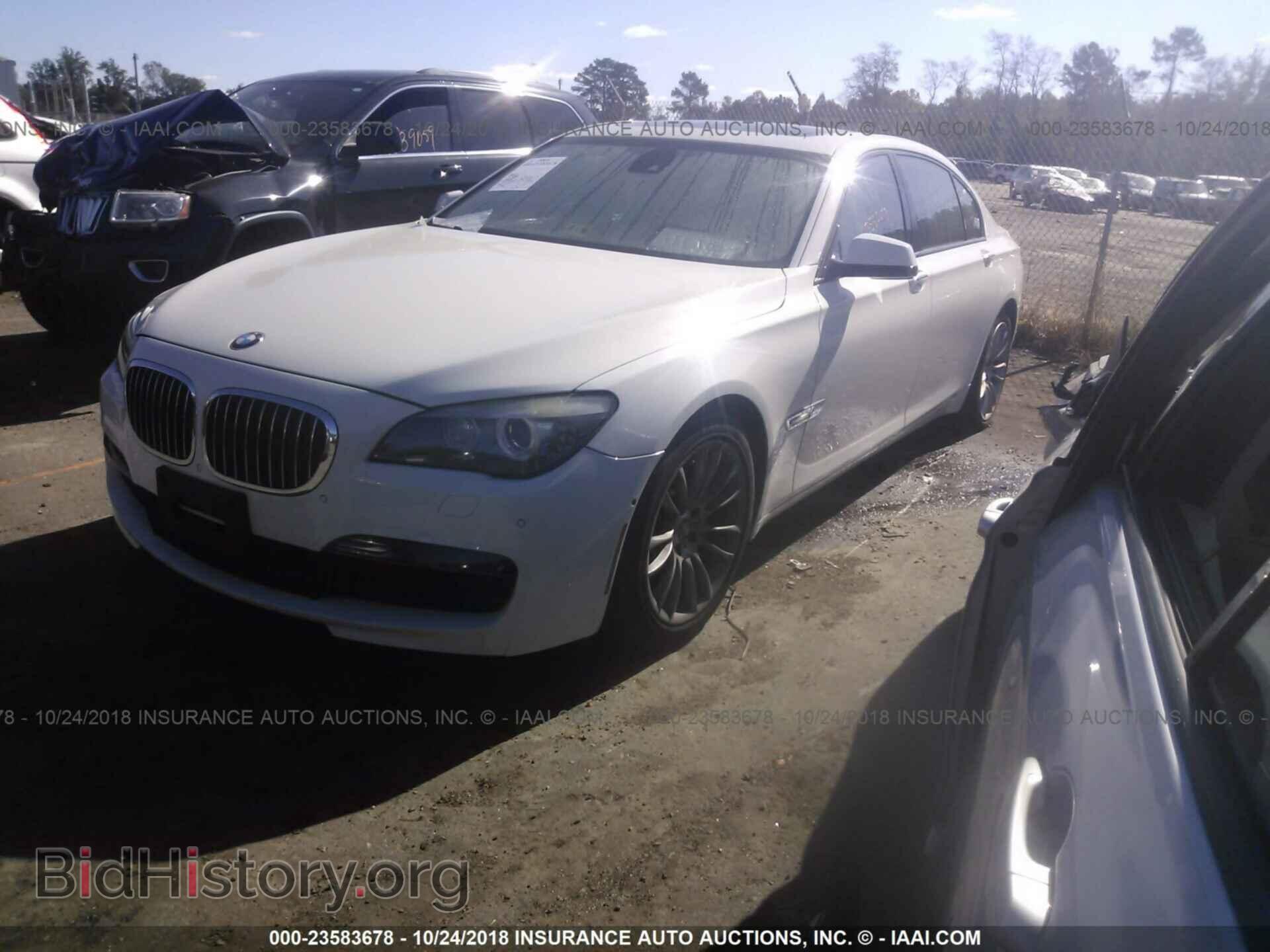2012 Bmw 750 - VIN: WBAKB8C57CC964944 - Photo 2