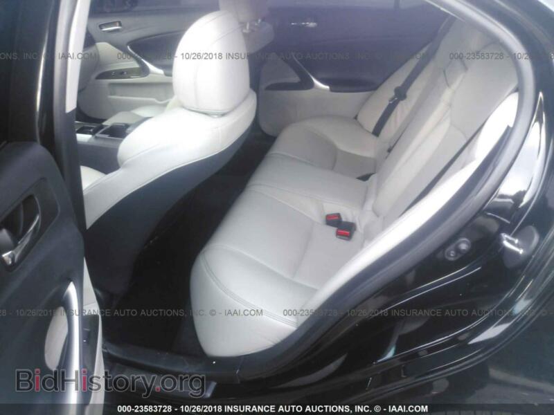 2012 Lexus IS (VIN JTHCF5C21C5054046) — фото 8 из 10