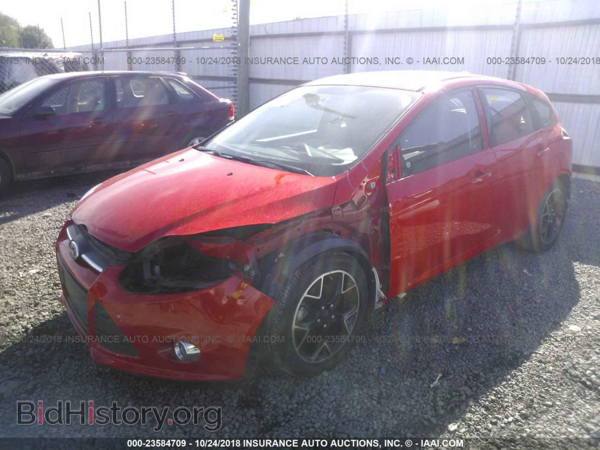 2014 Ford Focus - VIN: 1FADP3K2XEL359865 - Фото 2