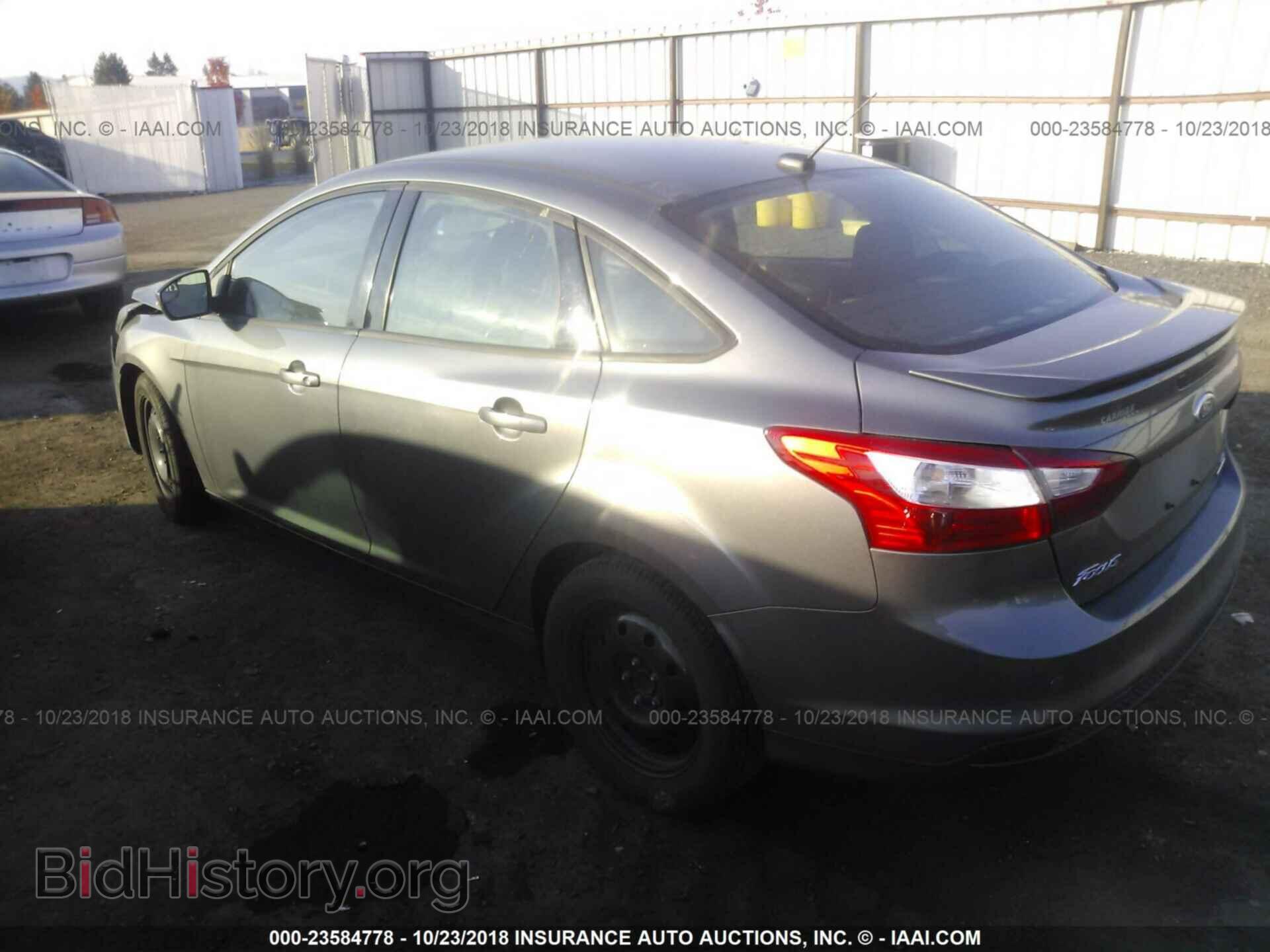 2013 Ford Focus - VIN: 1FADP3F24DL145401 - Photo 3