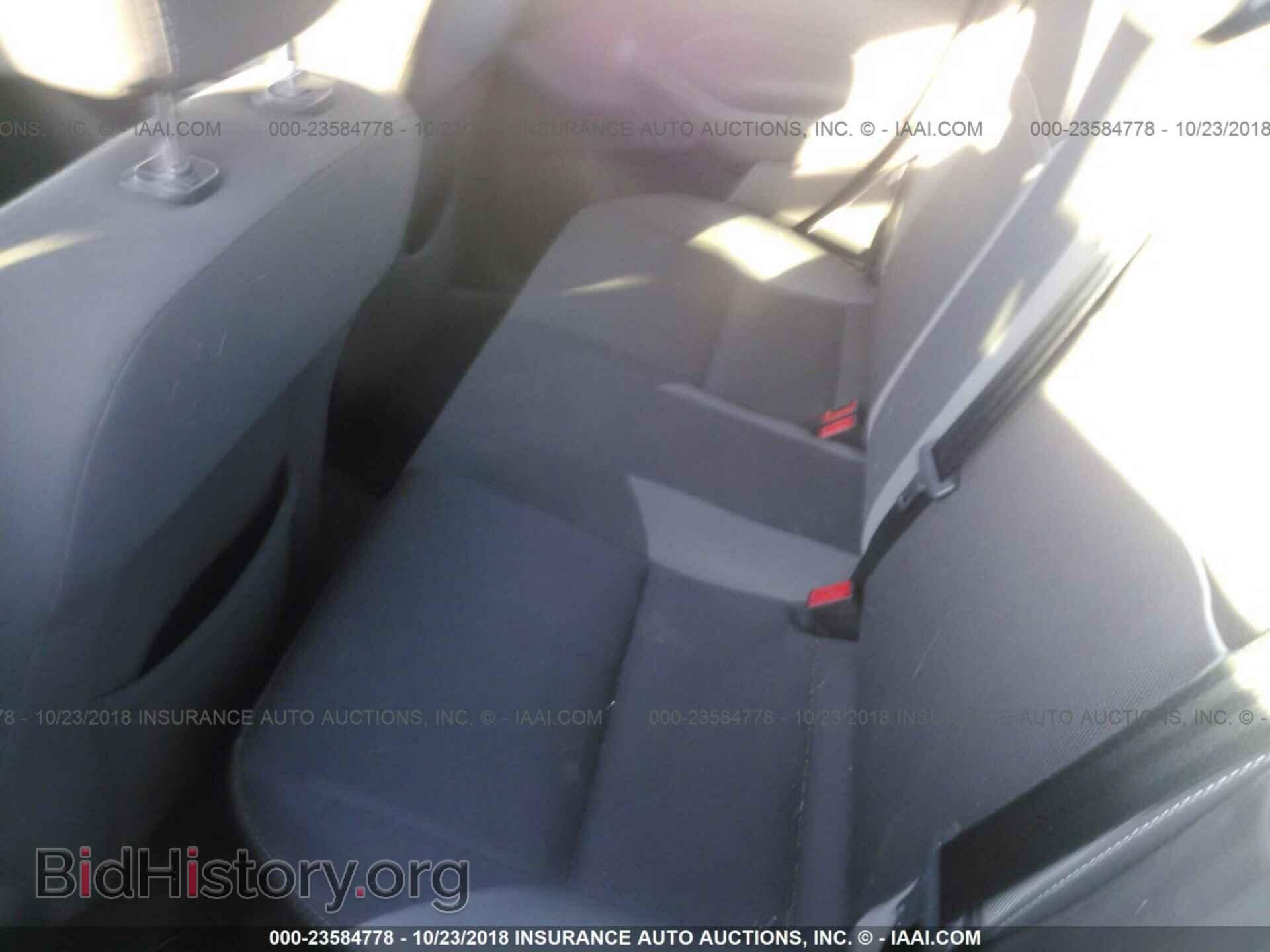 2013 Ford Focus - VIN: 1FADP3F24DL145401 - Photo 8