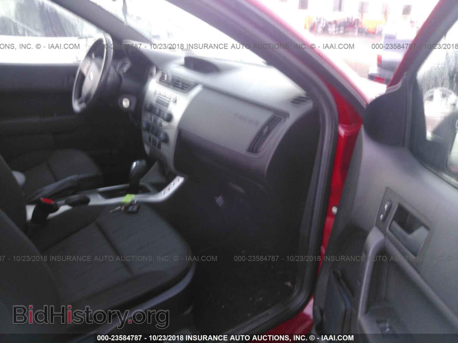 2011 Ford Focus - VIN: 1FAHP3FN8BW161835 - Фото 5