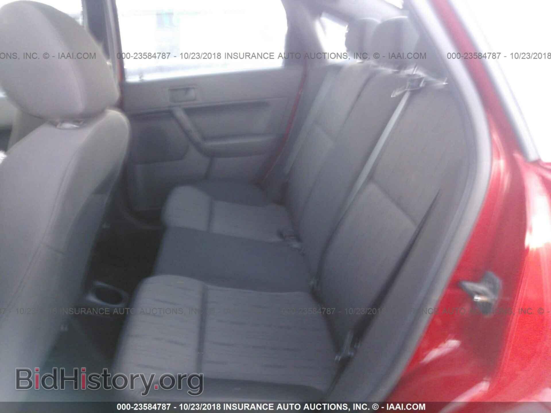 2011 Ford Focus - VIN: 1FAHP3FN8BW161835 - Фото 8