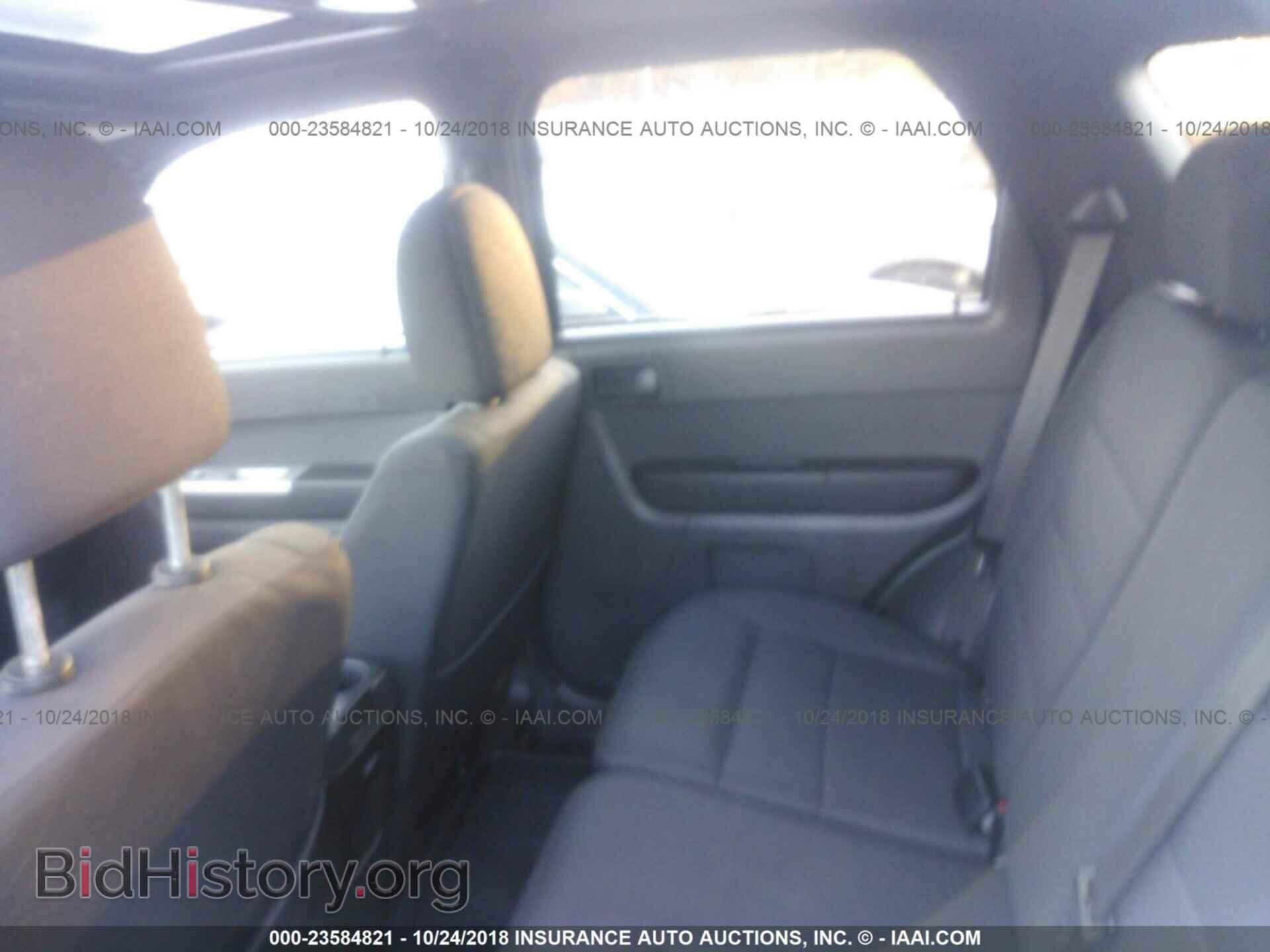 2011 FORD ESCAPE - VIN: 1FMCU9DG6BKA73213 - Фото 8