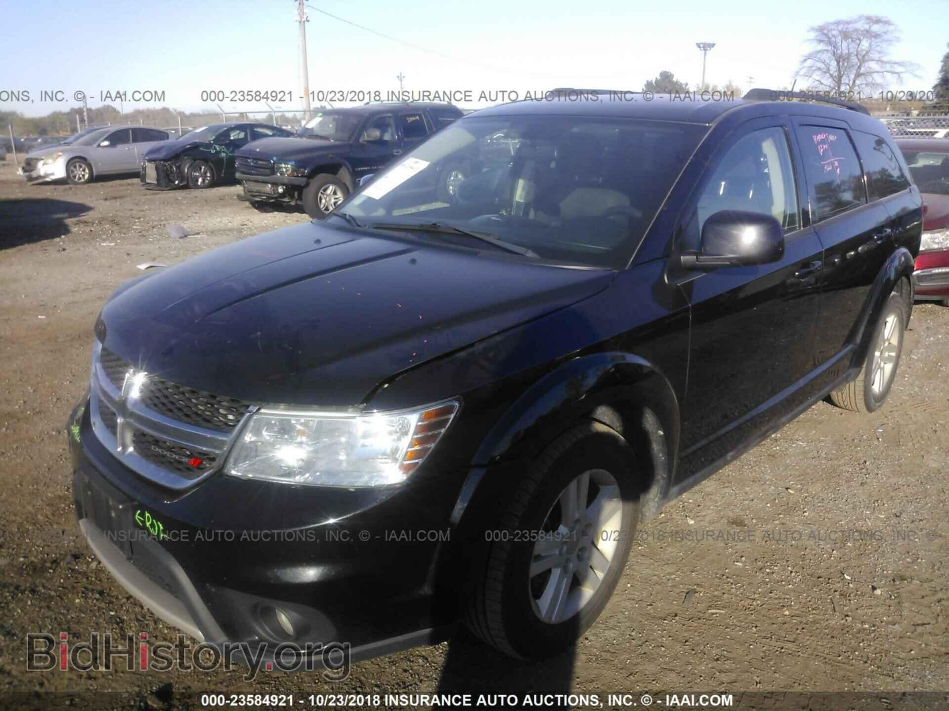 2012 Dodge Journey - VIN: 3C4PDCBB2CT323508 - Photo 2