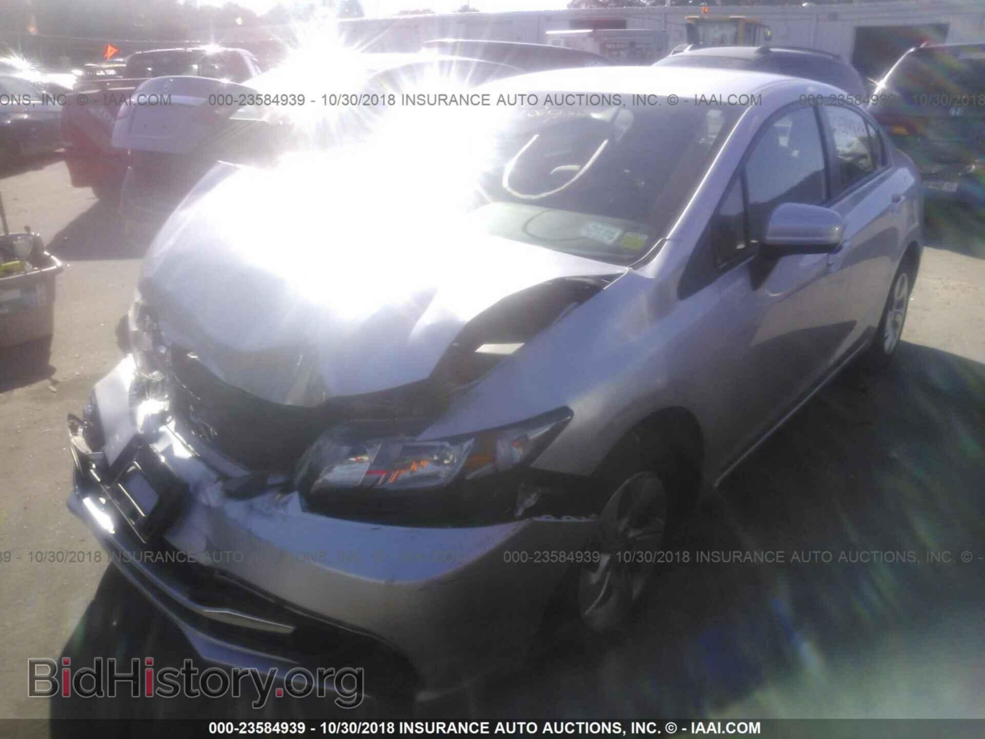 2014 Honda Civic - VIN: 19XFB2F51EE220586 - Фото 2
