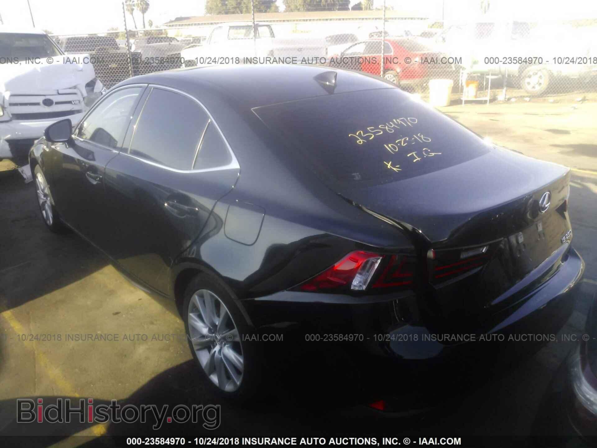 2014 Lexus Is - VIN: JTHBF1D29E5015811 - Photo 3