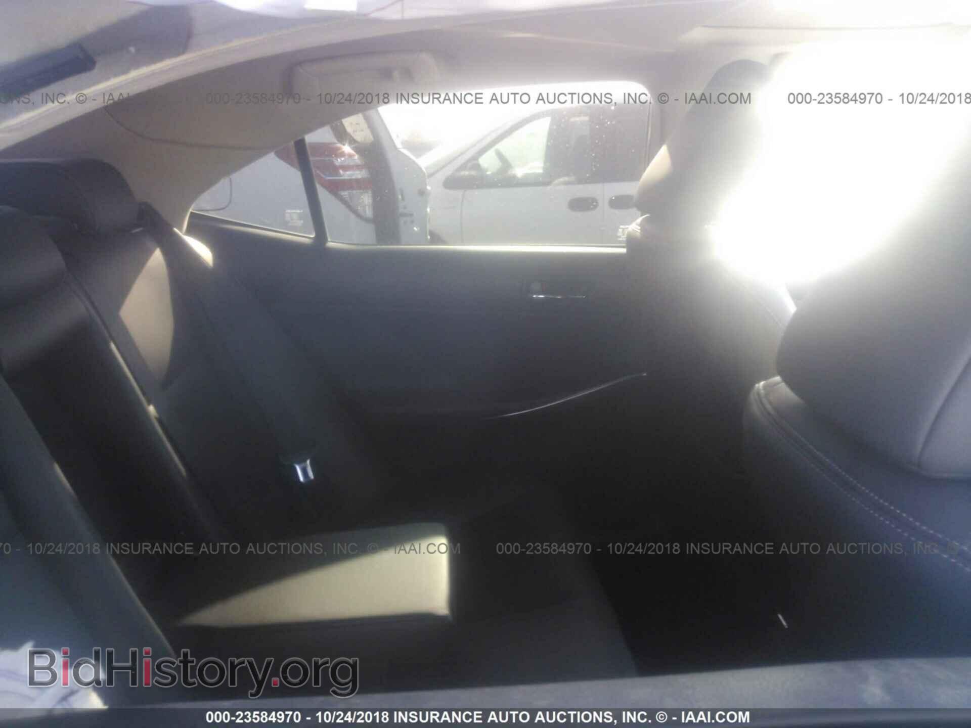 2014 Lexus Is - VIN: JTHBF1D29E5015811 - Photo 8