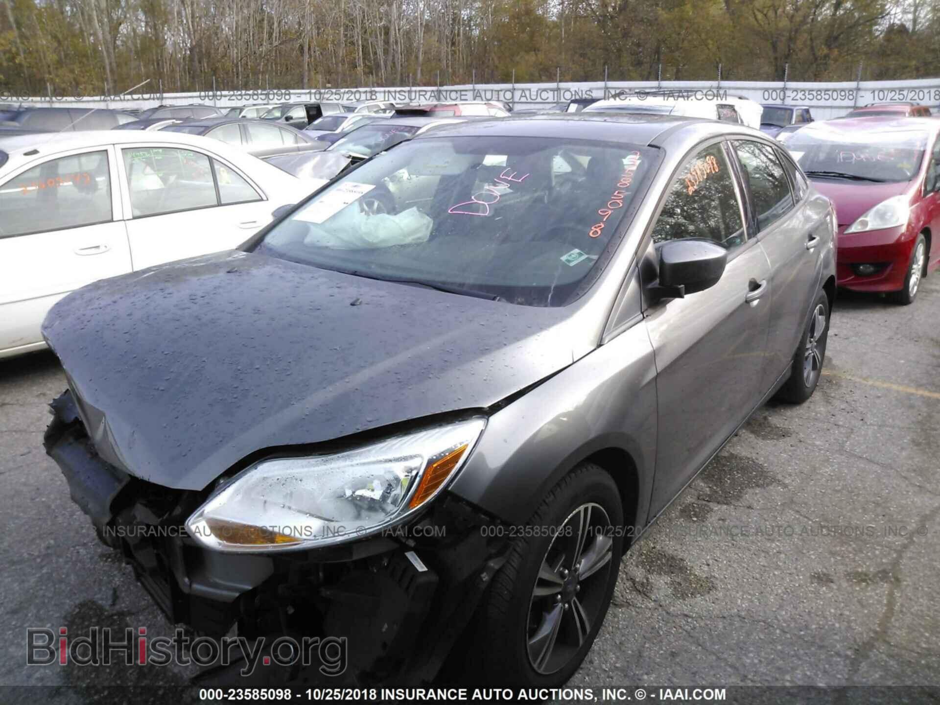 2012 Ford Focus - VIN: 1FAHP3F27CL262003 - Фото 2