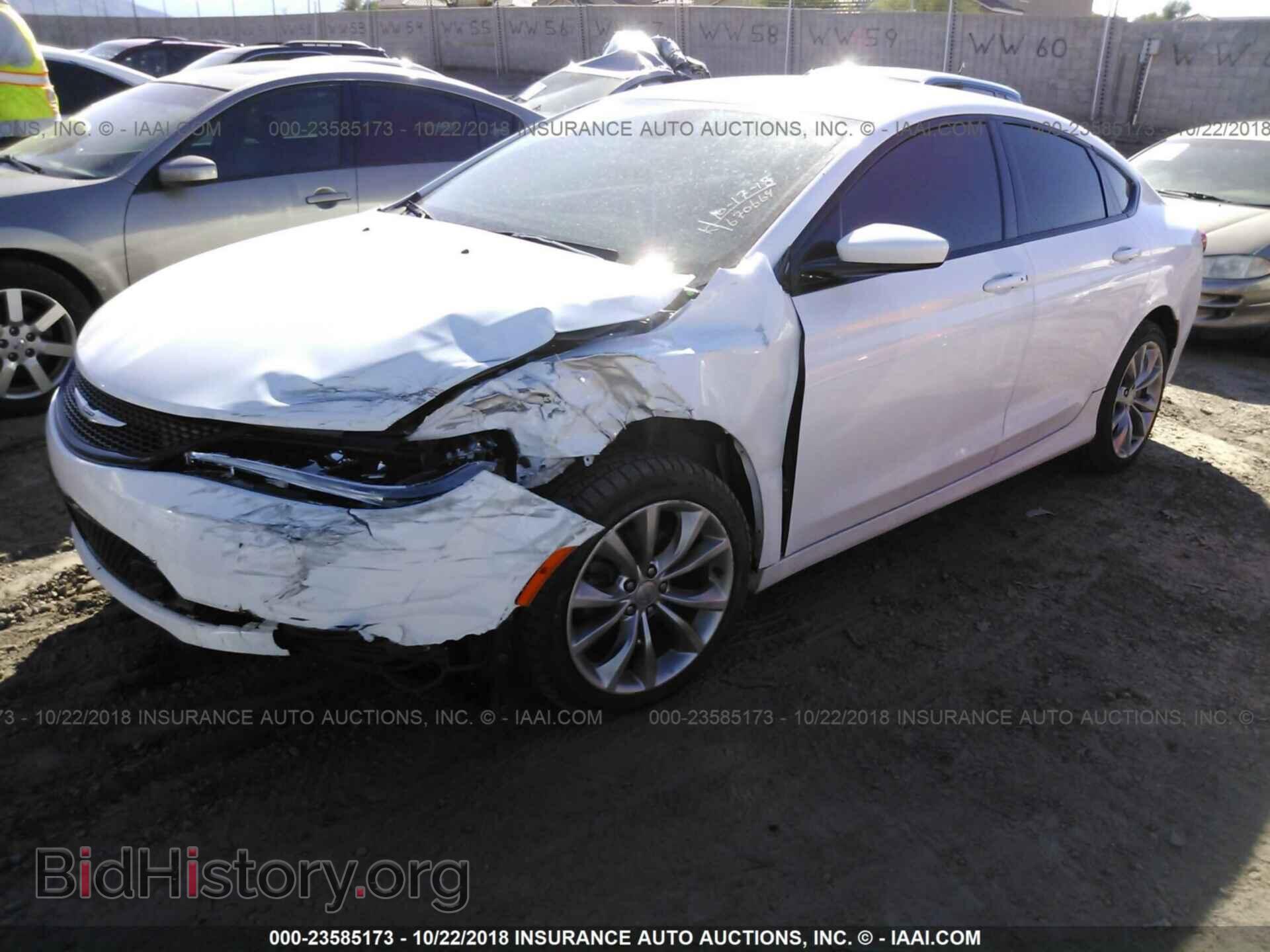 2015 Chrysler 200 - VIN: 1C3CCCBB5FN670664 - Photo 2