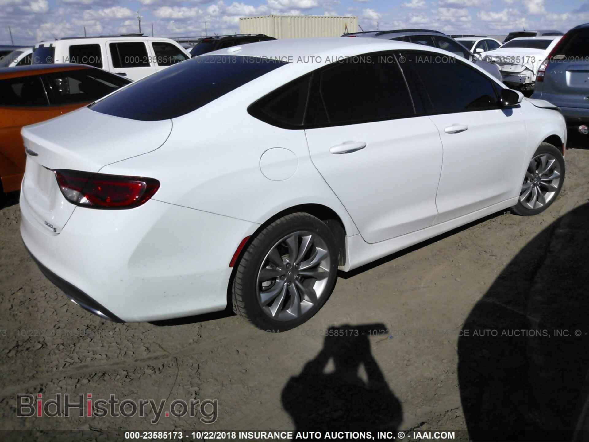 2015 Chrysler 200 - VIN: 1C3CCCBB5FN670664 - Photo 4