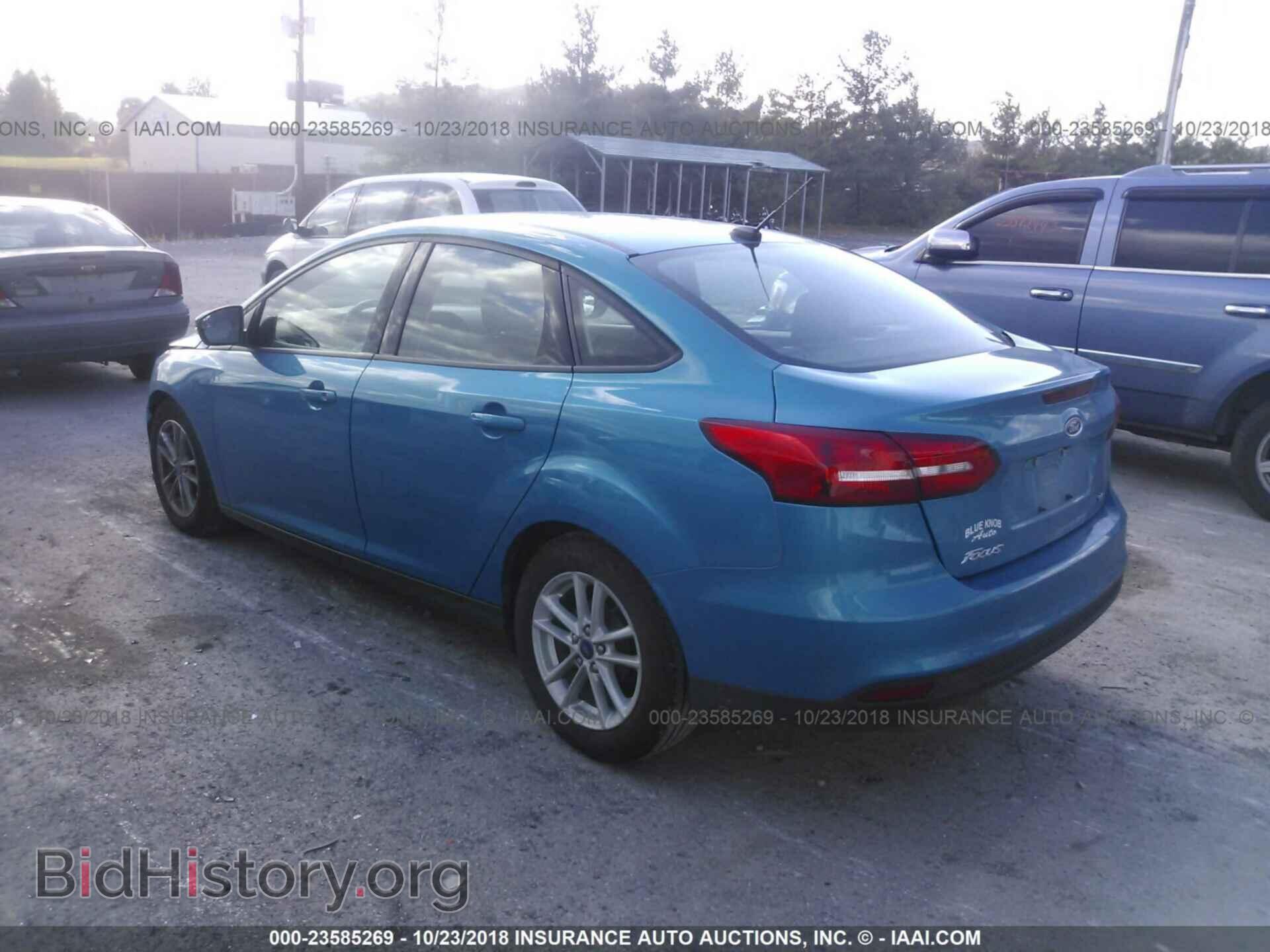 2017 Ford Focus - VIN: 1FADP3F28HL220817 - Photo 3