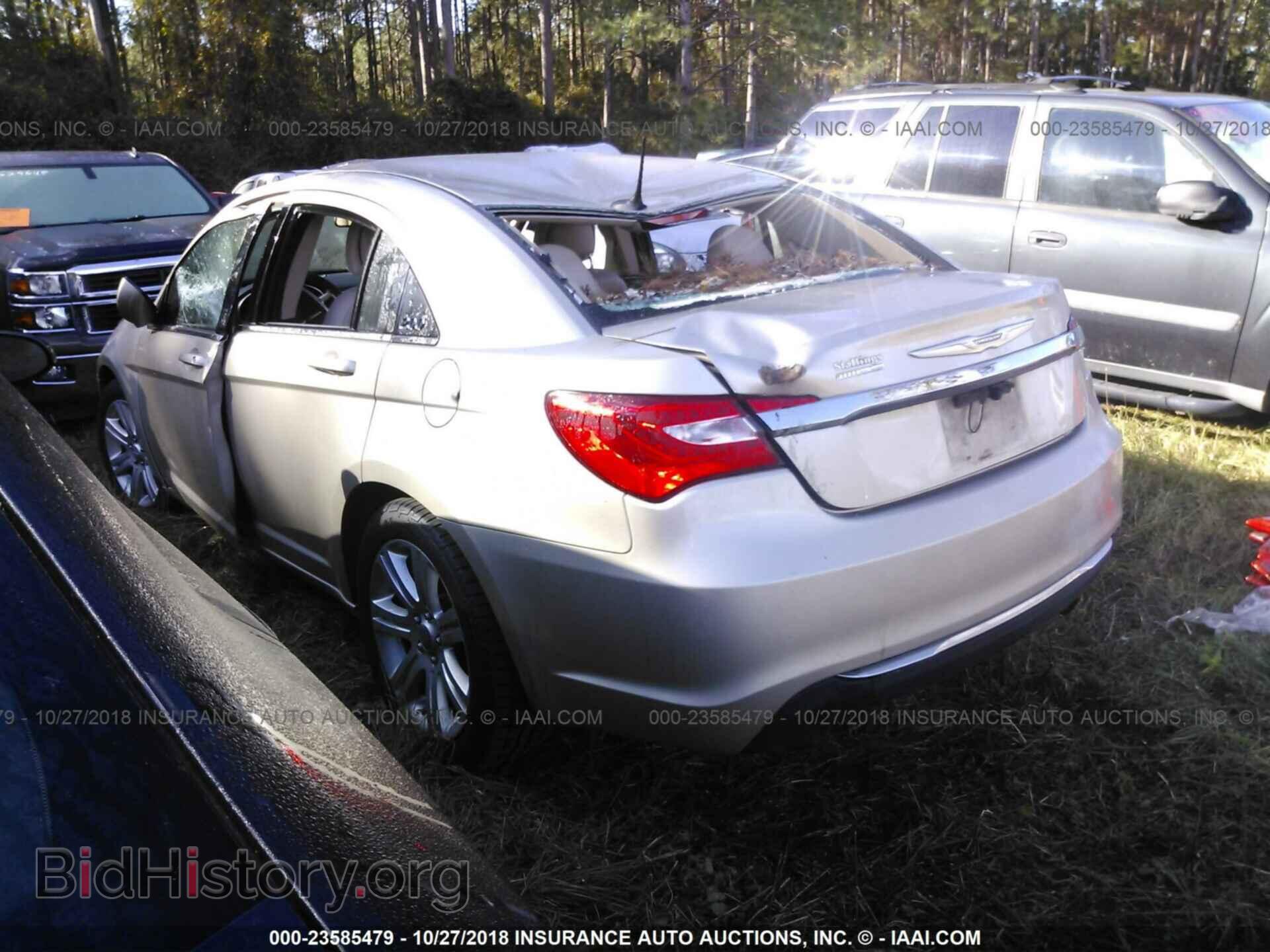 2014 Chrysler 200 - VIN: 1C3CCBBB8EN176551 - Photo 3