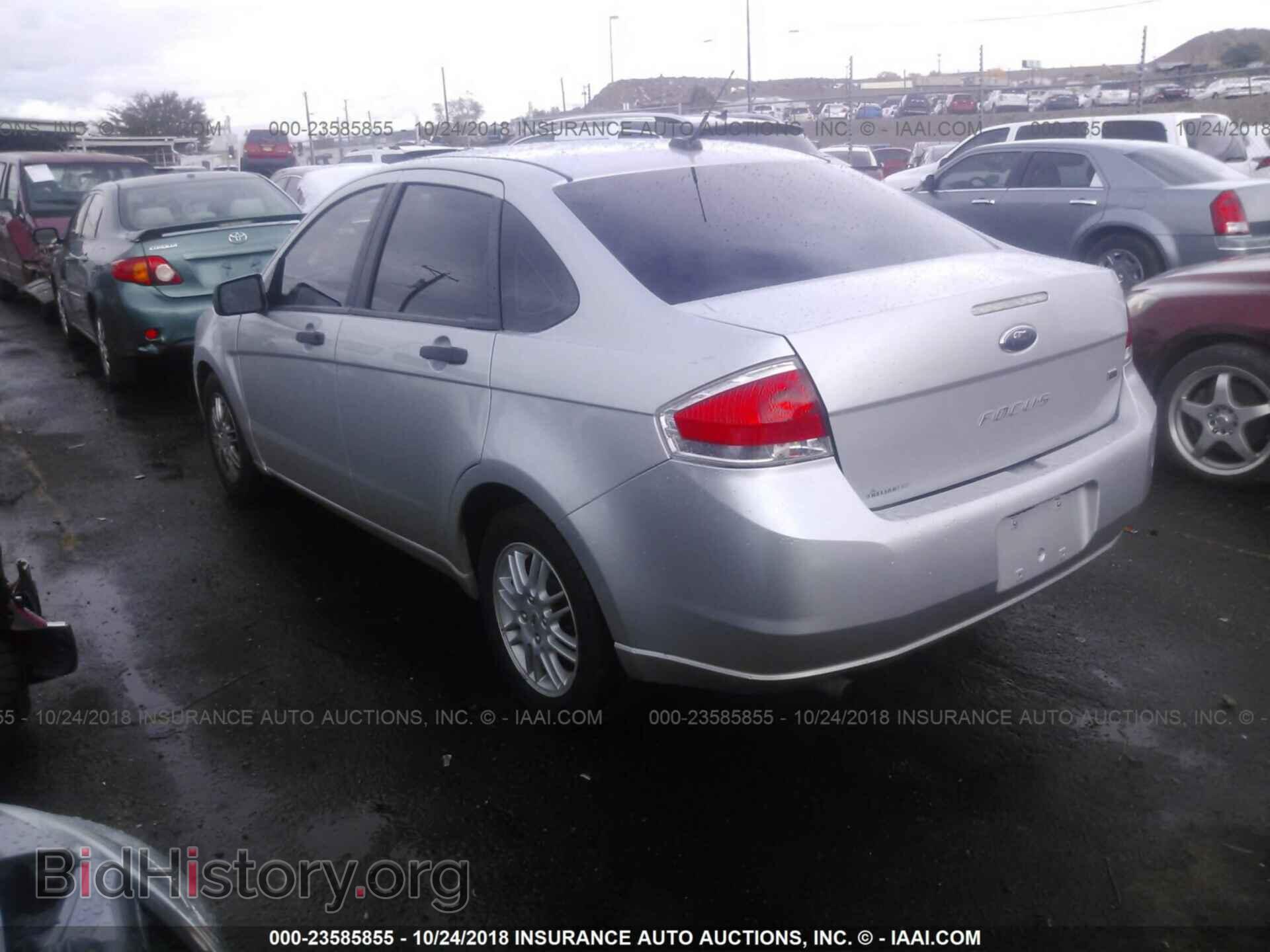 2011 Ford Focus - VIN: 1FAHP3FN2BW148563 - Фото 3