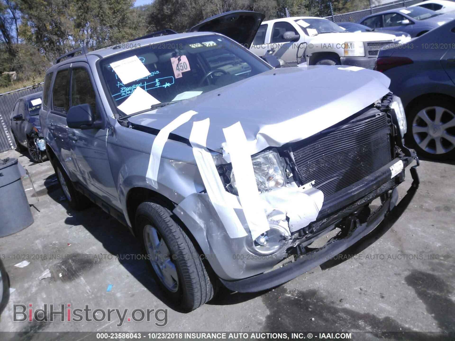 Photo 1FMCU0DG9BKB04076 - Ford Escape 2011