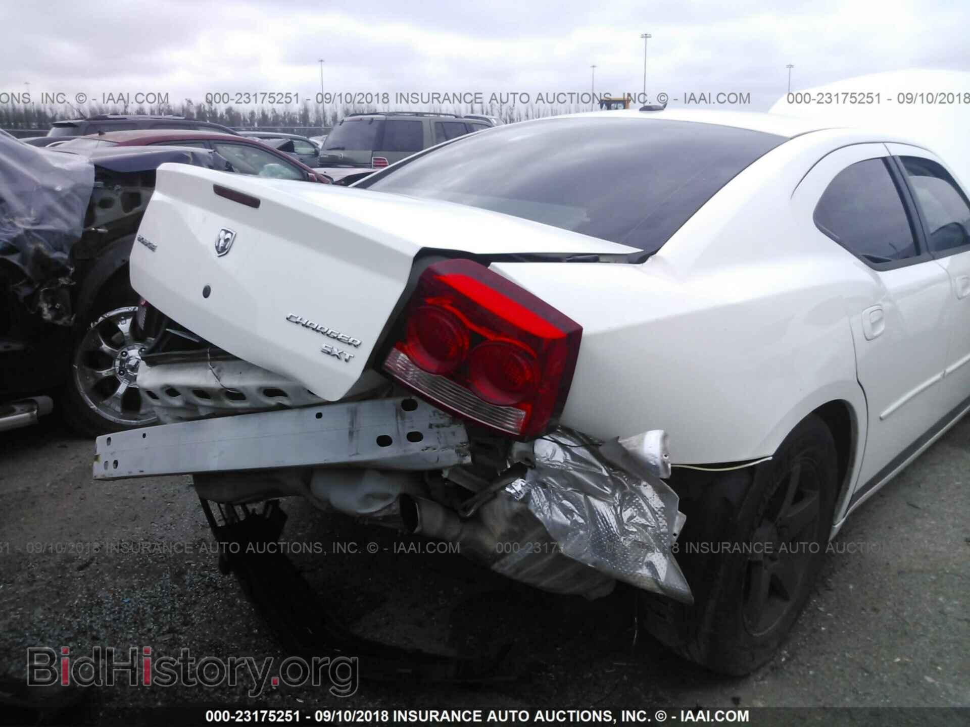 2010 DODGE CHARGER - VIN: 2B3CA3CV0AH228954 - Фото 6