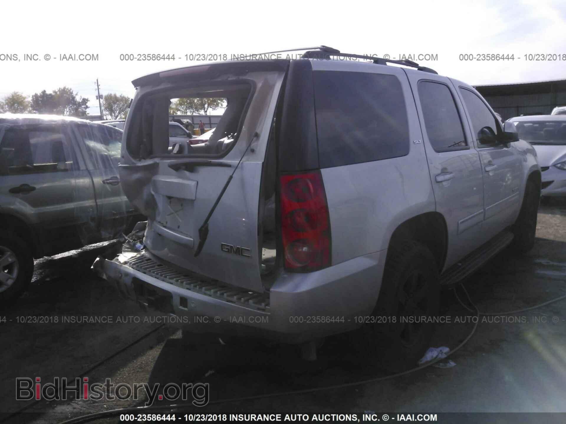 2012 GMC YUKON - VIN: 1GKS2CE02CR152606 - Photo 4