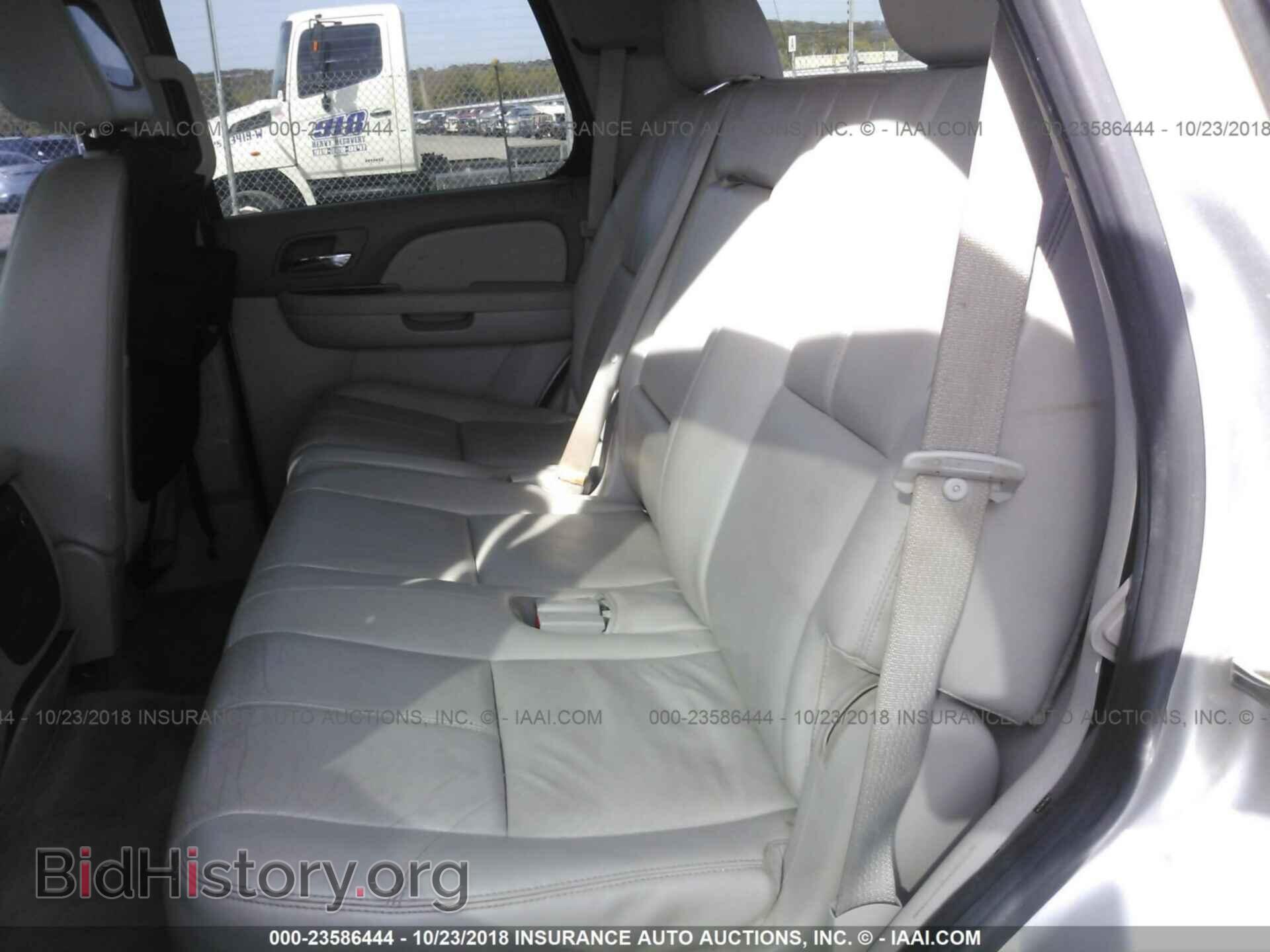 2012 GMC YUKON - VIN: 1GKS2CE02CR152606 - Photo 8