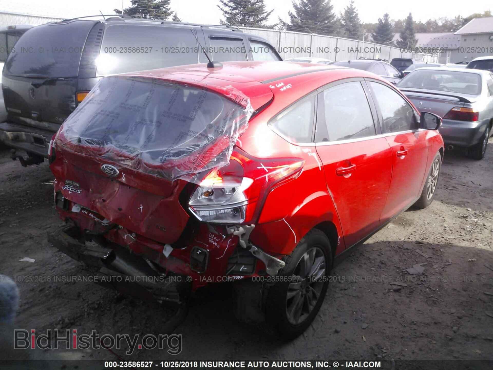 2012 Ford Focus - VIN: 1FAHP3M23CL344281 - Photo 4