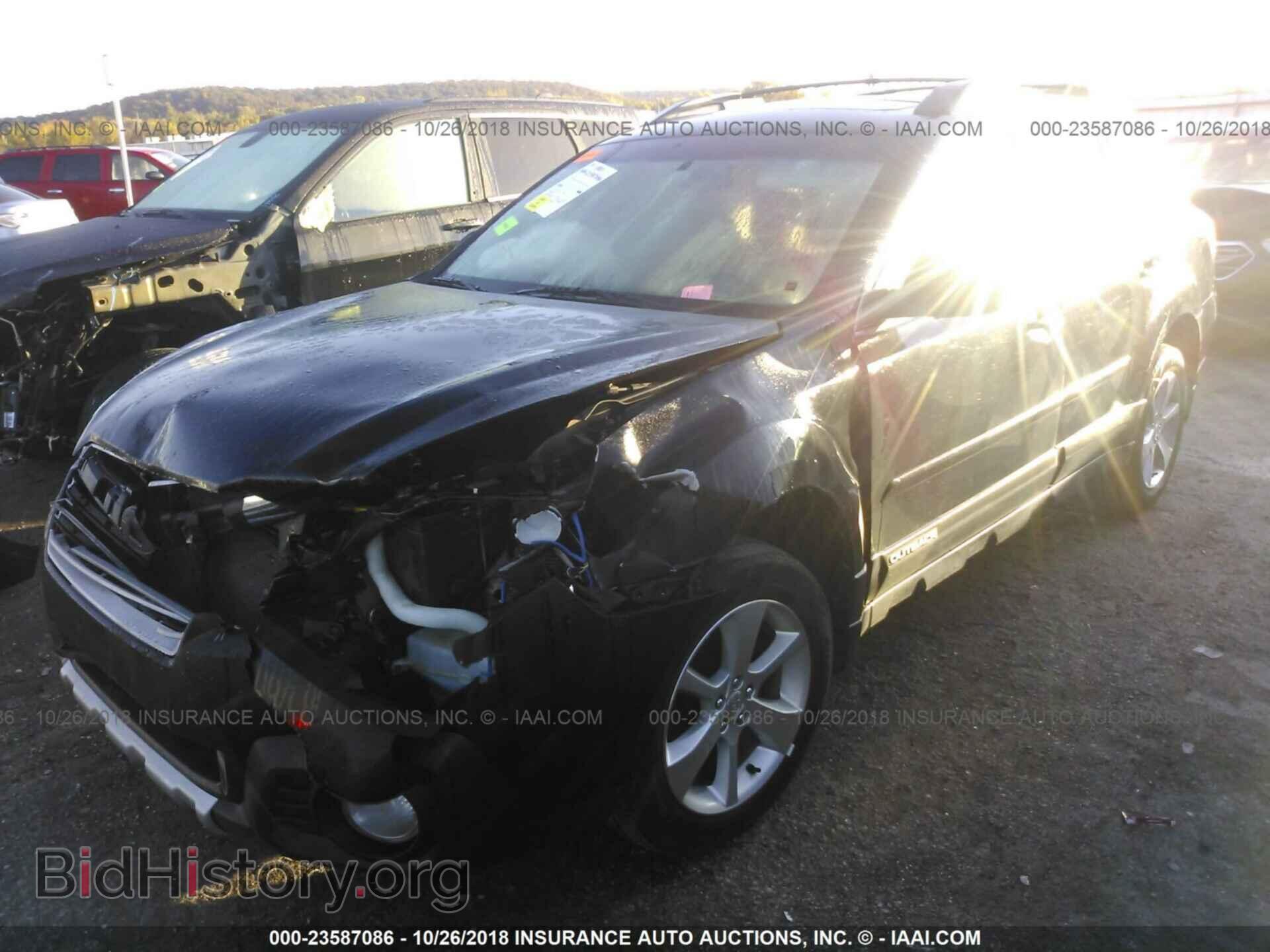 2013 Subaru Outback - VIN: 4S4BRCKC2D3246507 - Photo 2