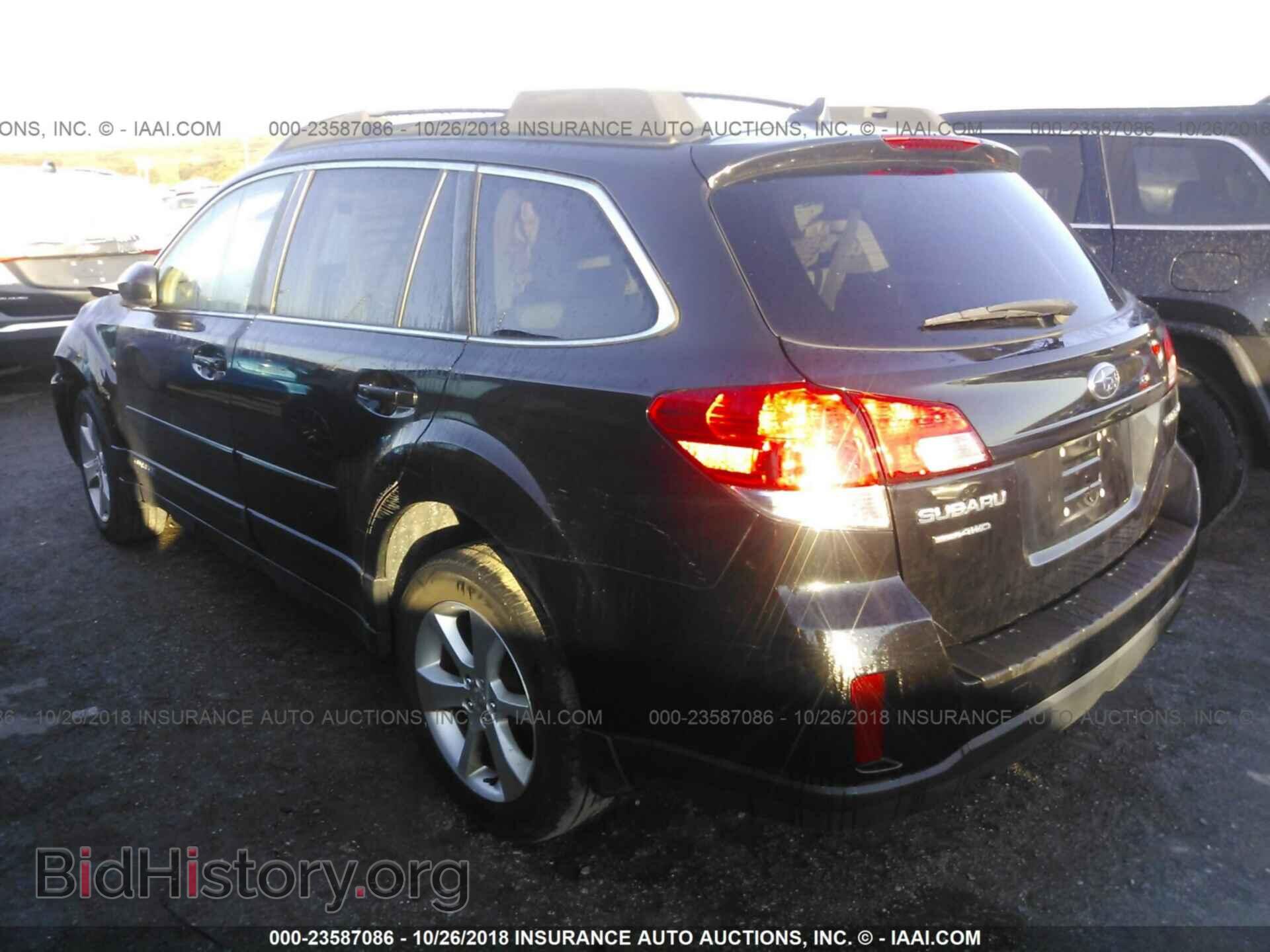 2013 Subaru Outback - VIN: 4S4BRCKC2D3246507 - Photo 3