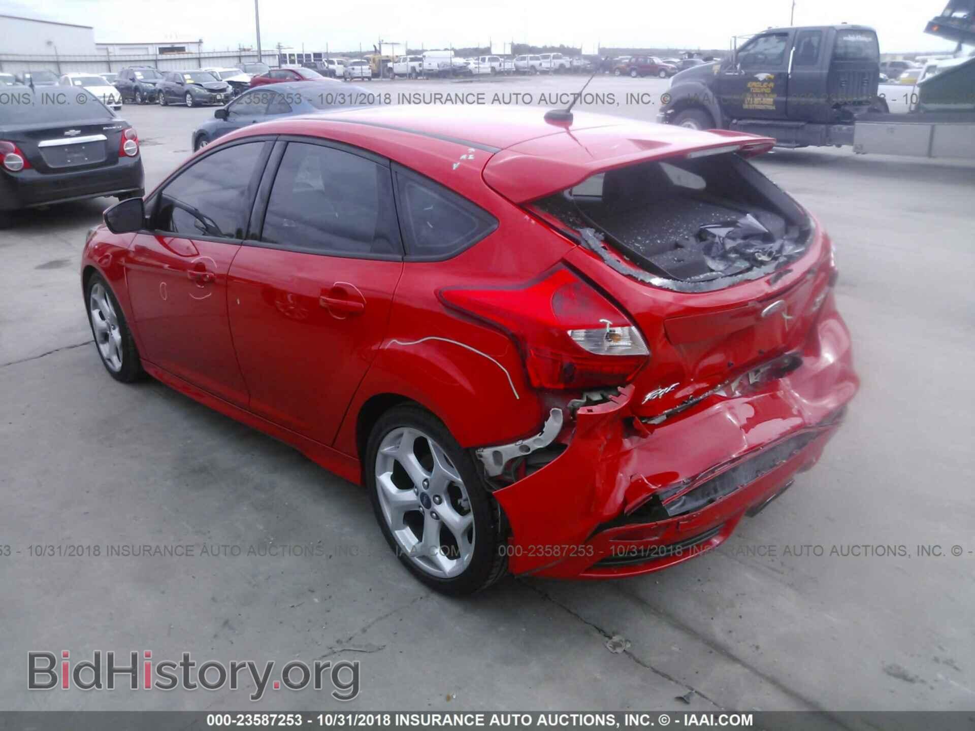 2013 Ford Focus - VIN: 1FADP3L92DL220808 - Фото 3