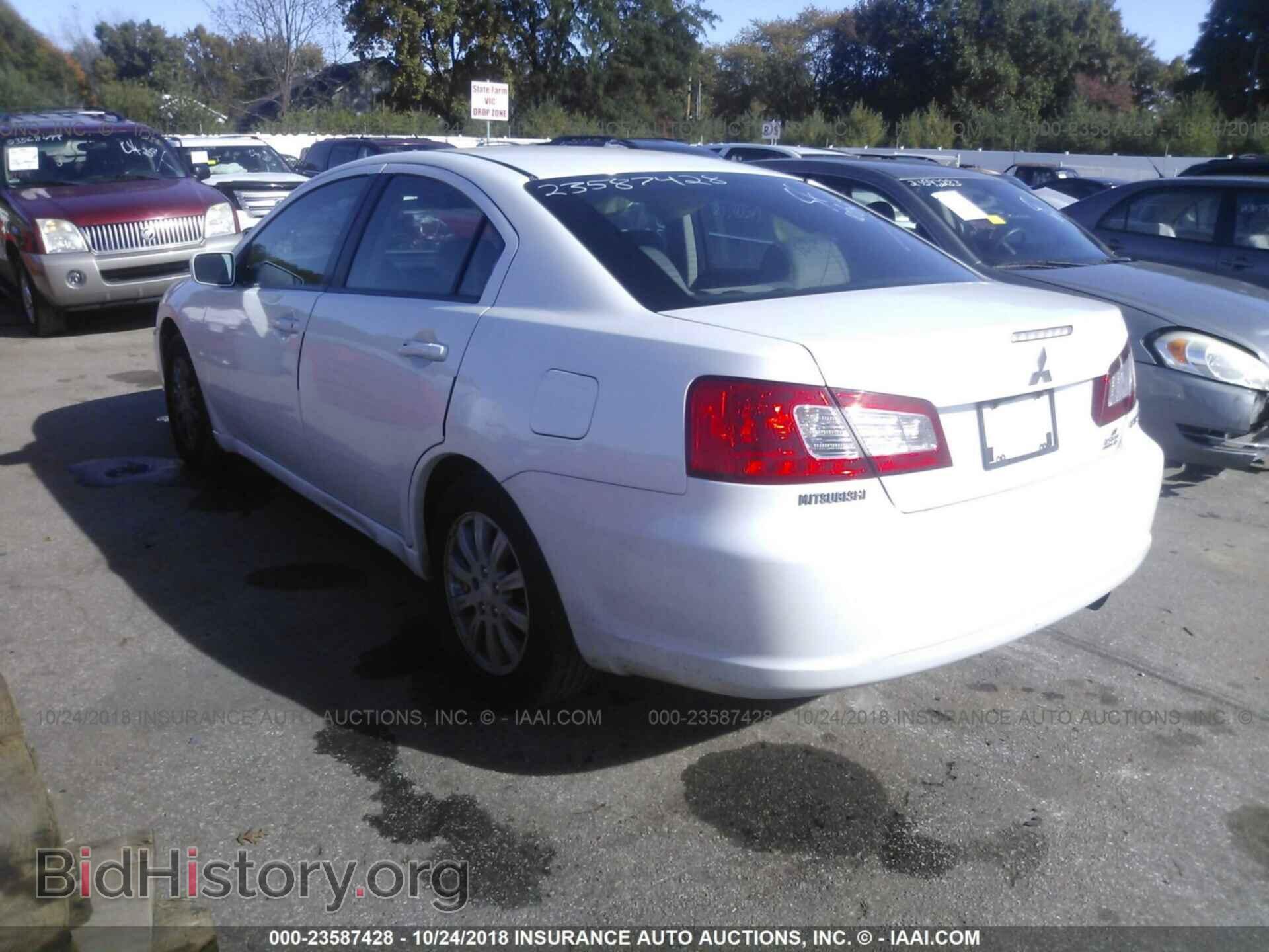 2011 Mitsubishi Galant - VIN: 4A32B2FF7BE023742 - Фото 3