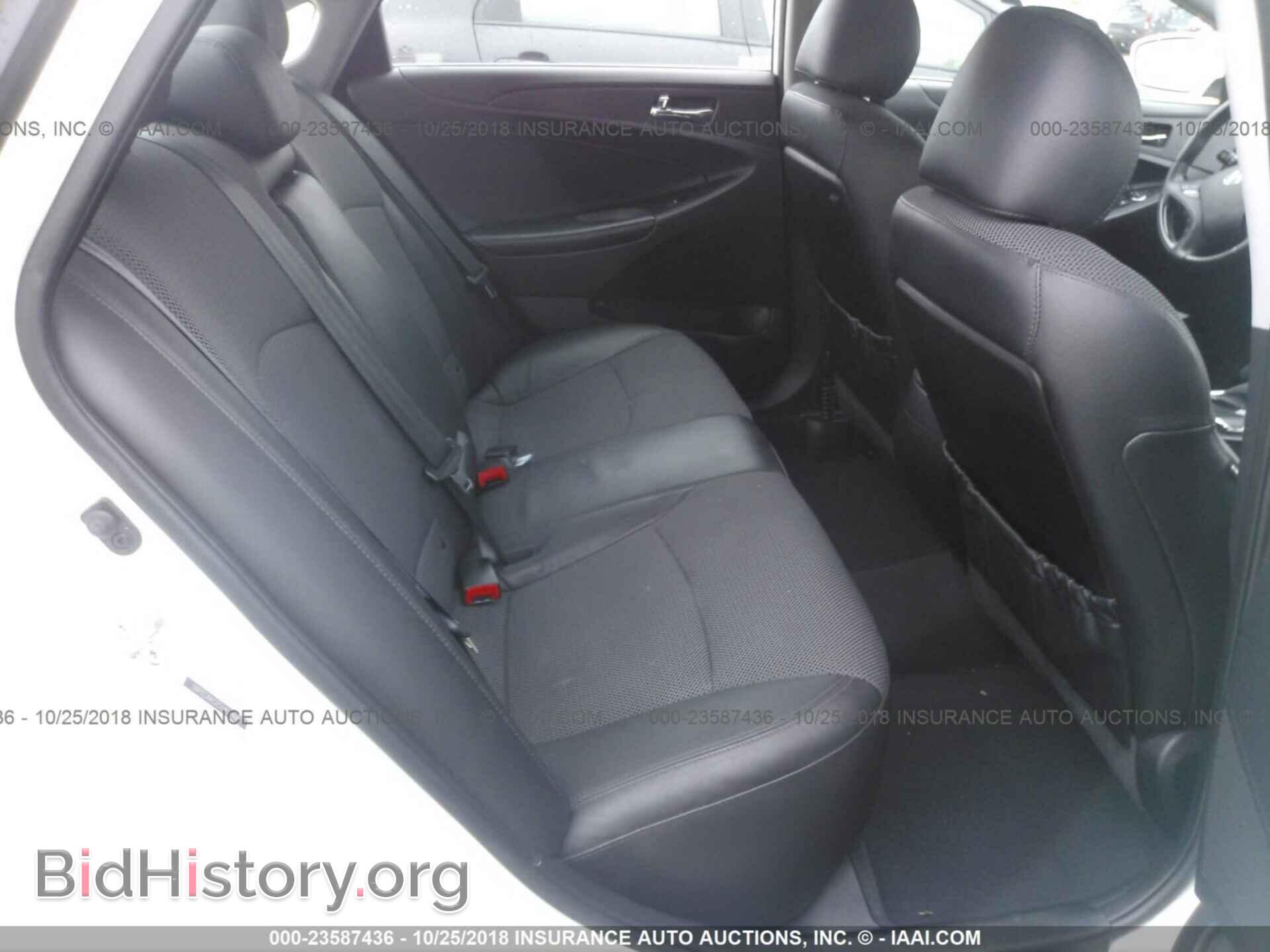 2012 Hyundai Sonata - VIN: 5NPEC4AC2CH451466 - Photo 8
