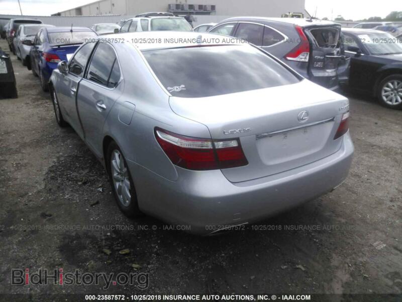 2007 Lexus LS (VIN JTHBL46F475001912) — фото 3 из 10