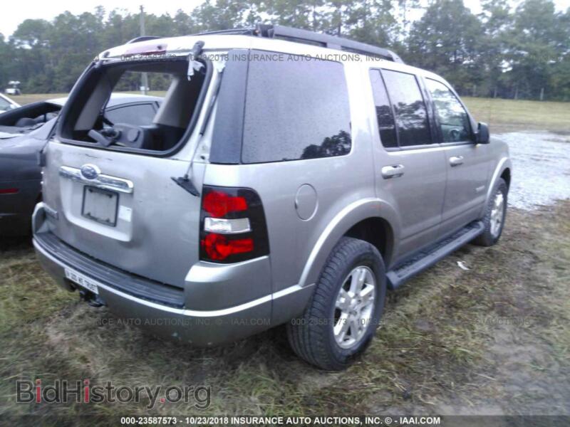 2008 Ford EXPLORER (VIN 1FMEU63E38UA02300) — photo 4 of 10