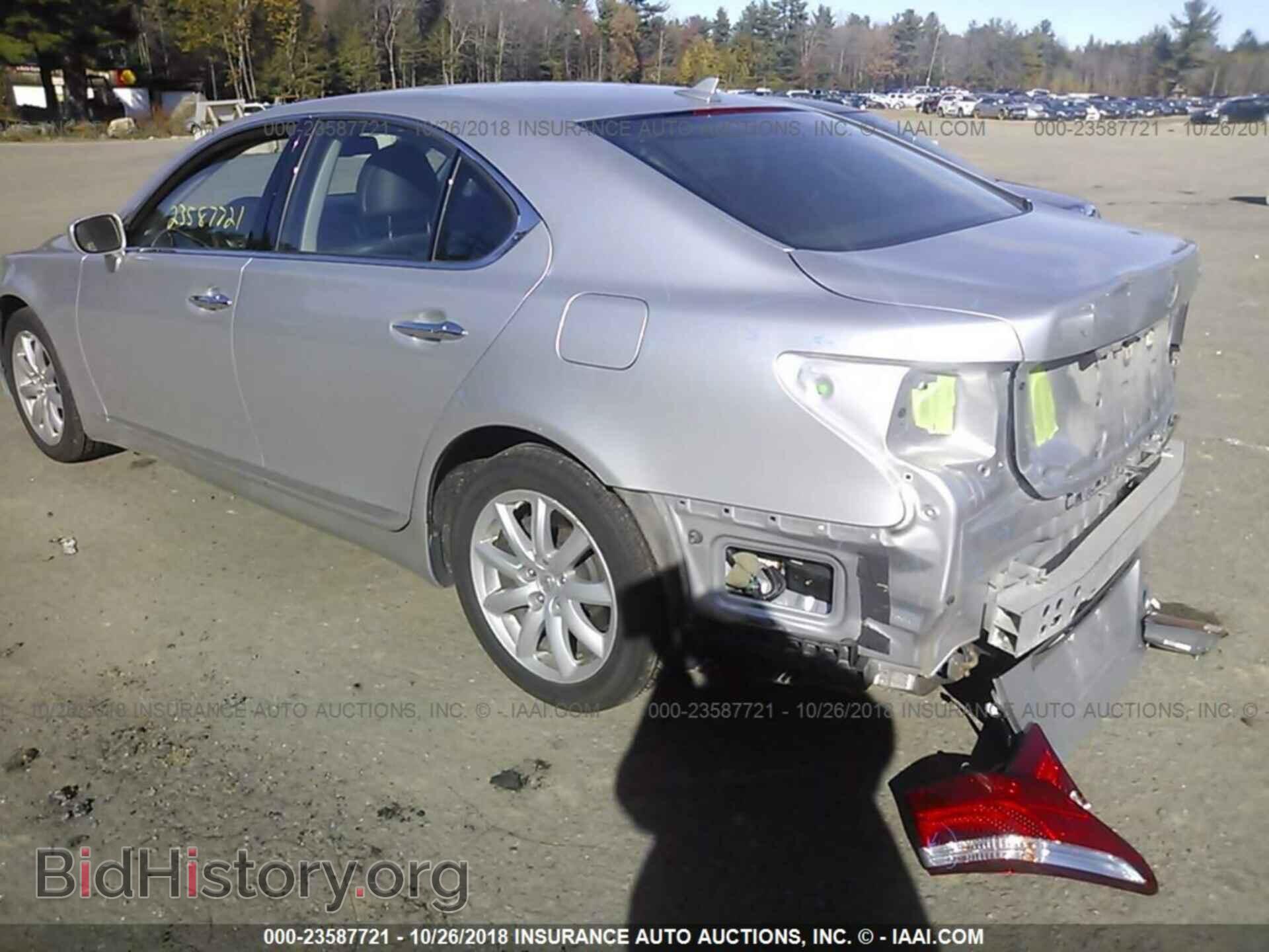 2009 LEXUS LS - VIN: JTHCL46F895001628 - Фото 3