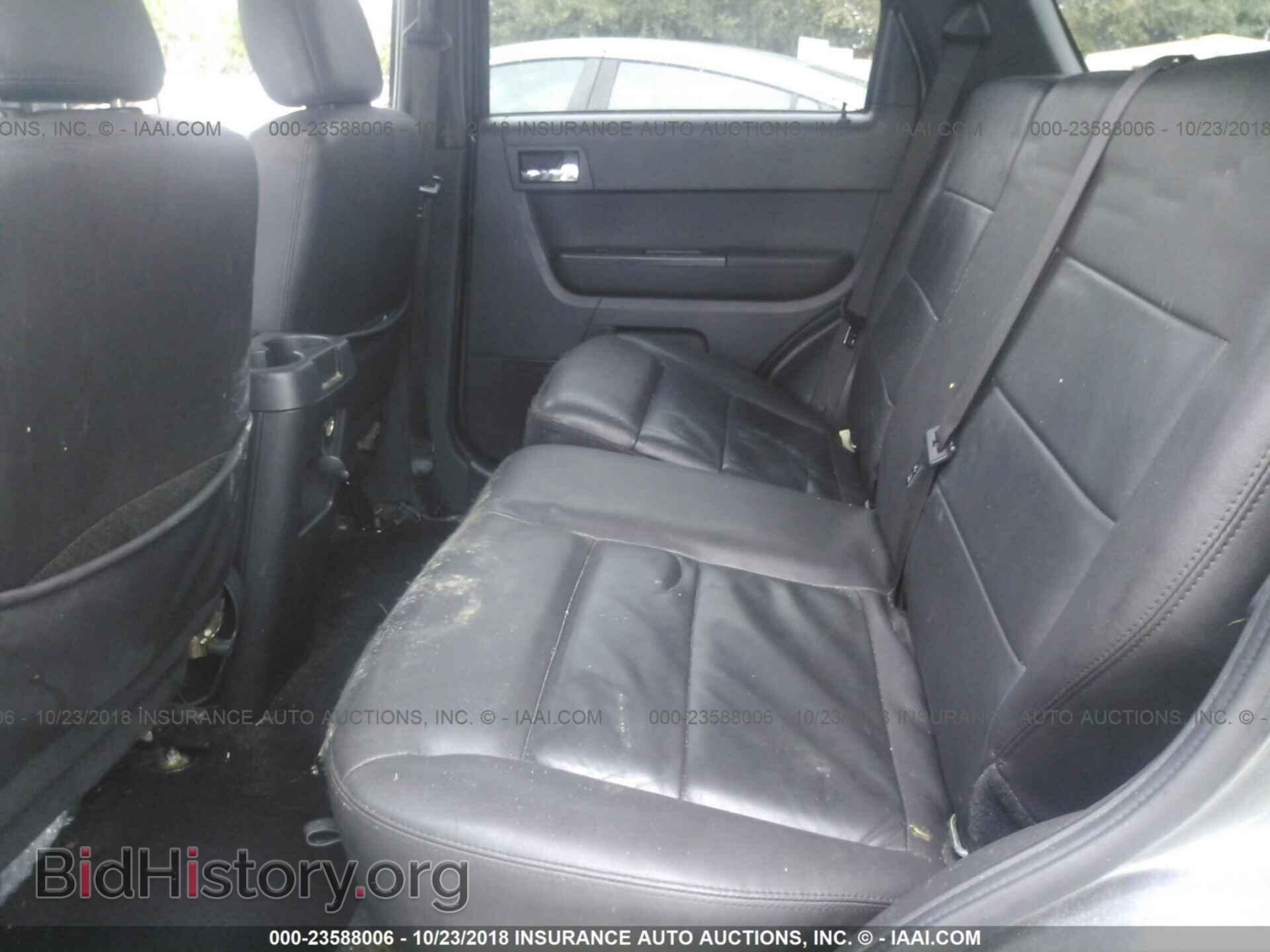 2011 Ford Escape - VIN: 1FMCU0EG4BKB84921 - Фото 8