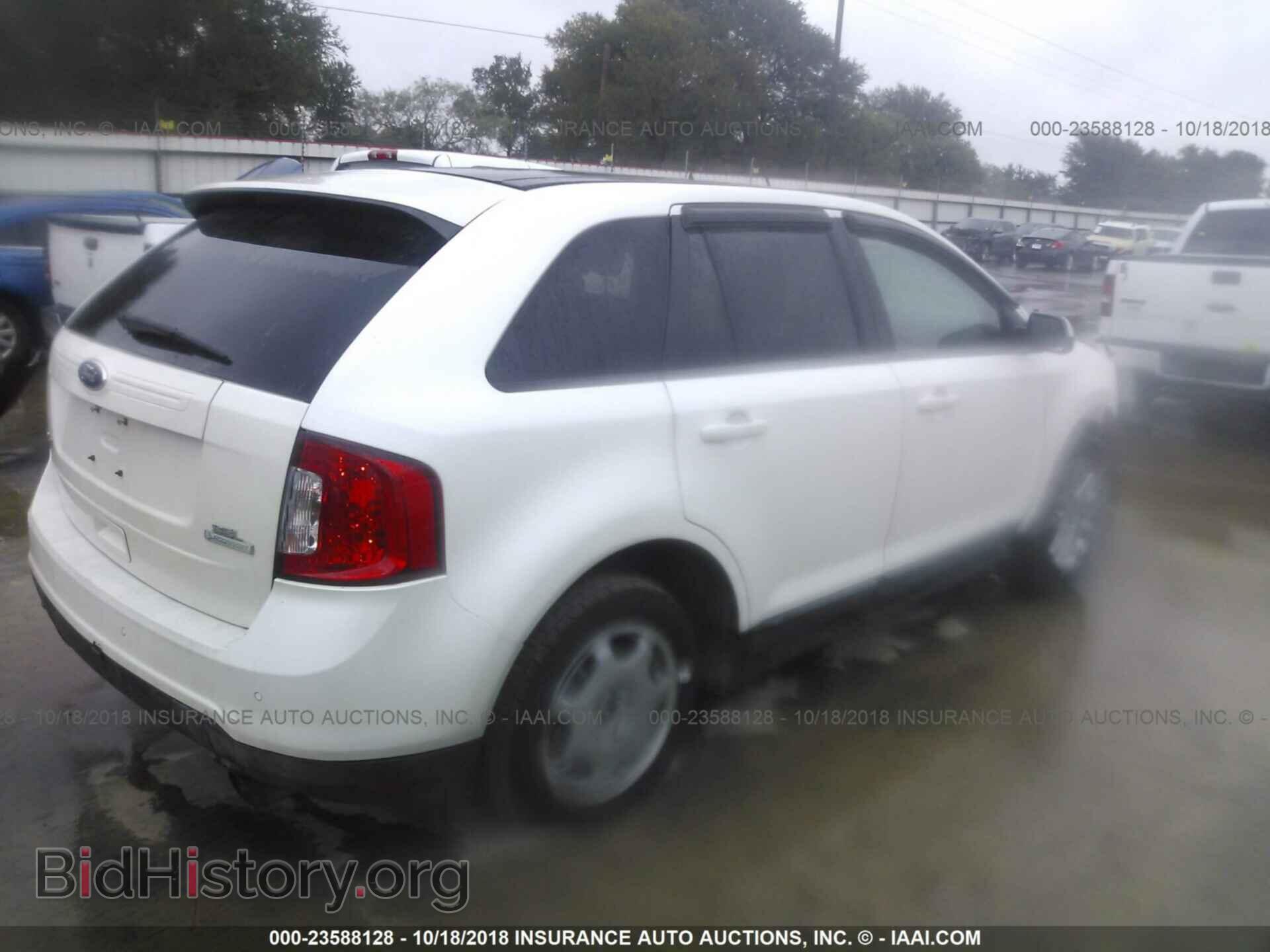 2012 Ford Edge - VIN: 2FMDK3J9XCBA10365 - Photo 4