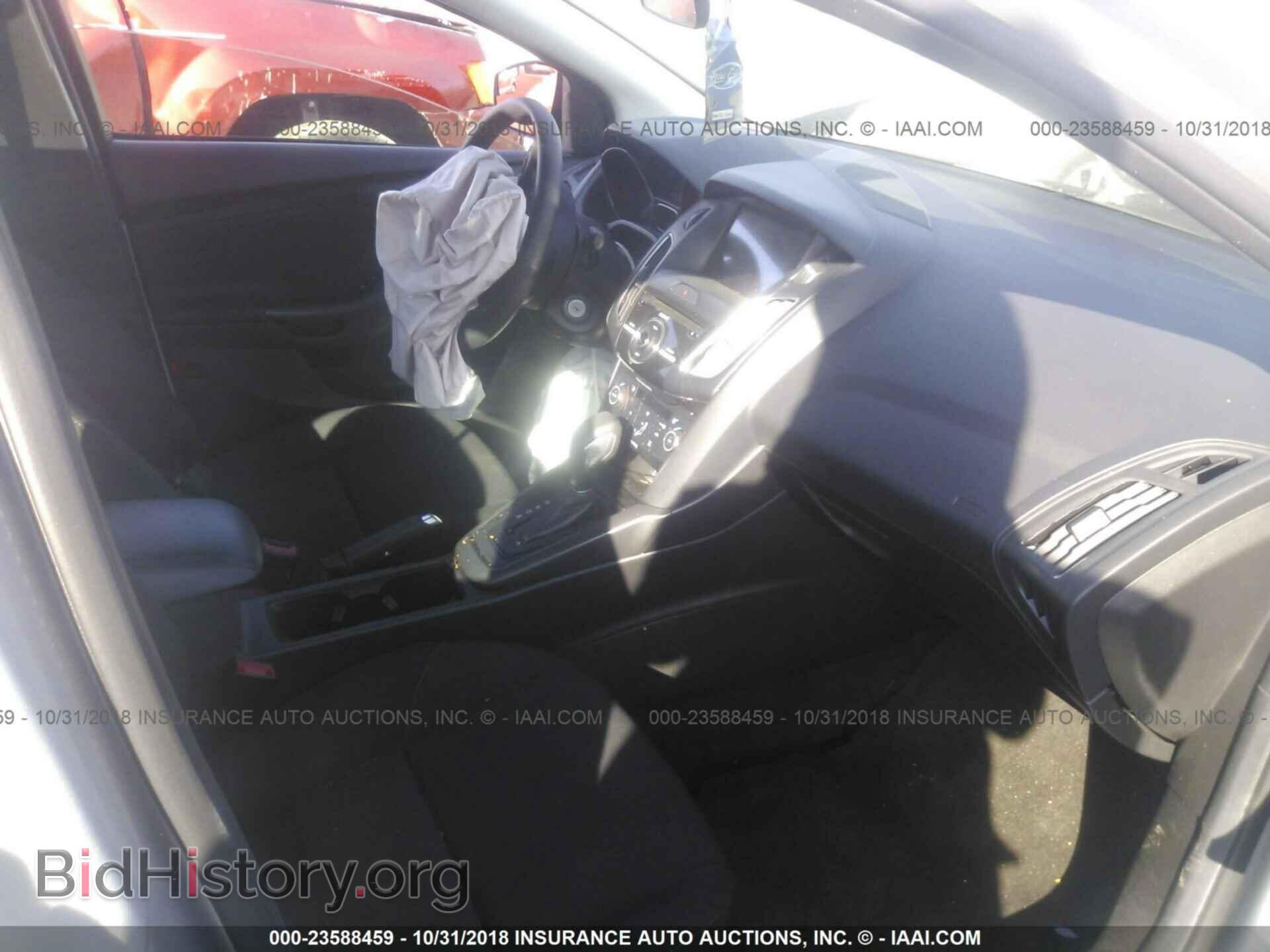 2017 Ford Focus - VIN: 1FADP3H22HL248433 - Фото 5