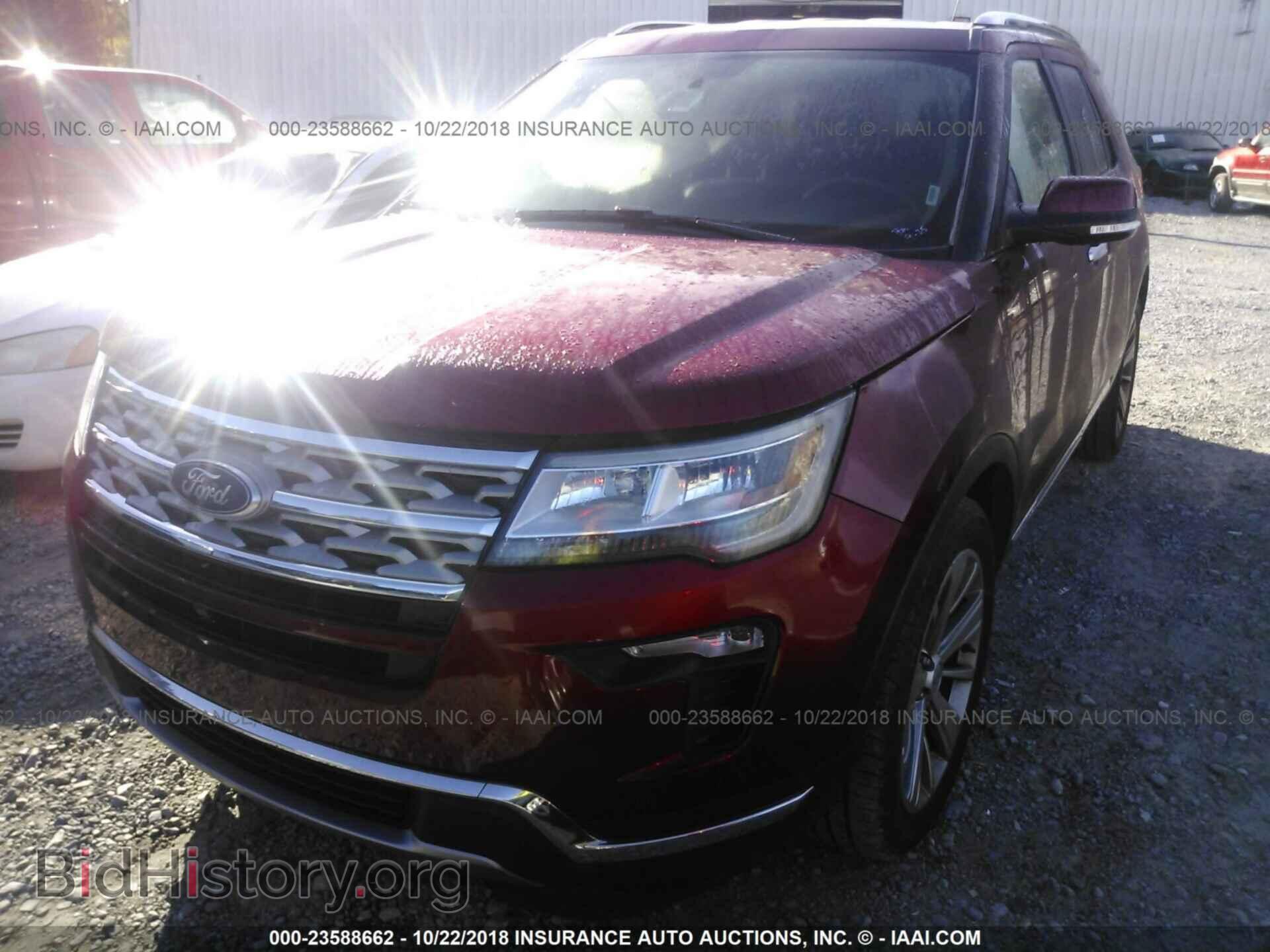2018 Ford Explorer - VIN: 1FM5K7F80JGA27631 - Фото 2