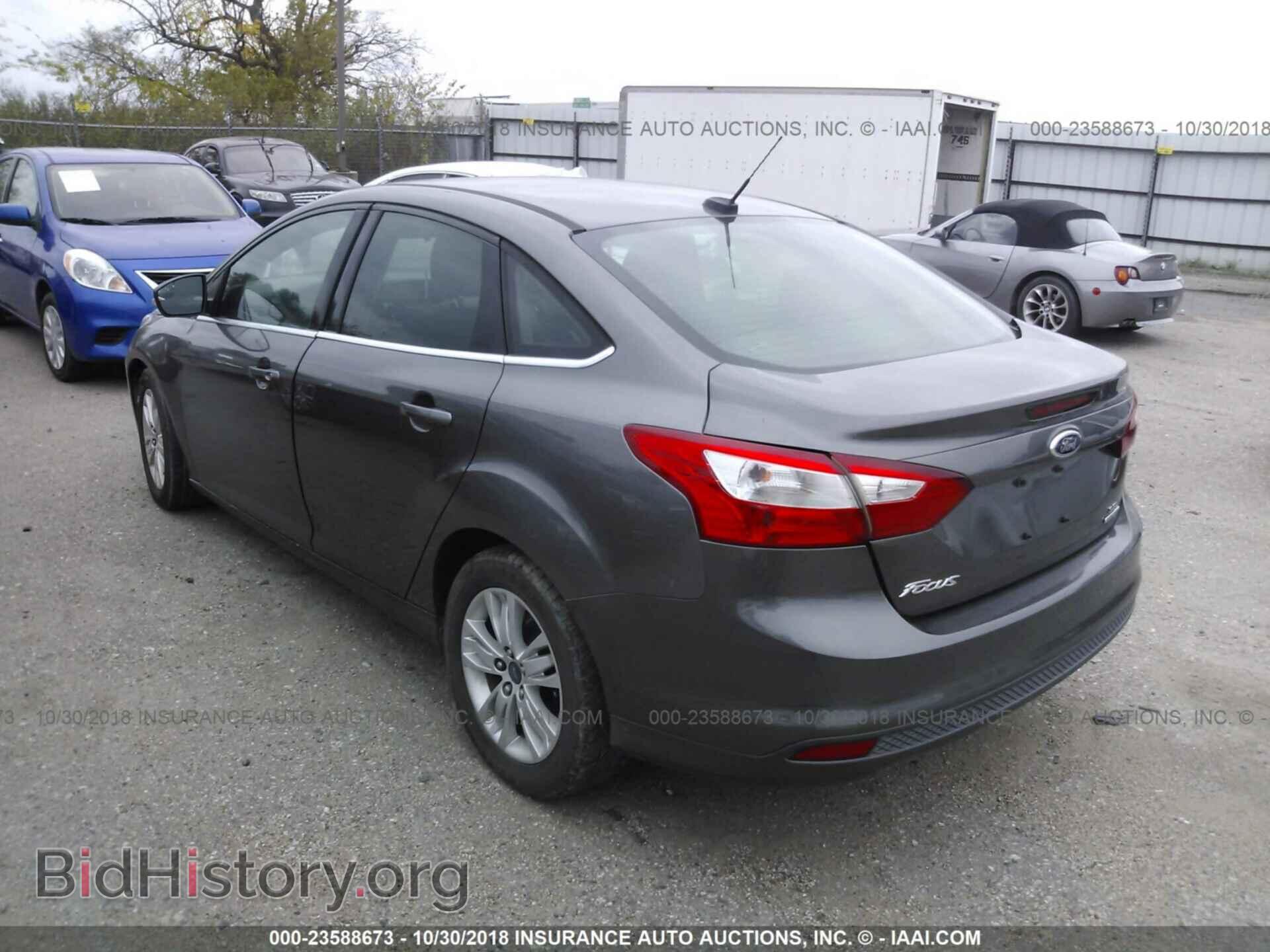 2012 Ford Focus - VIN: 1FAHP3H25CL457577 - Photo 3